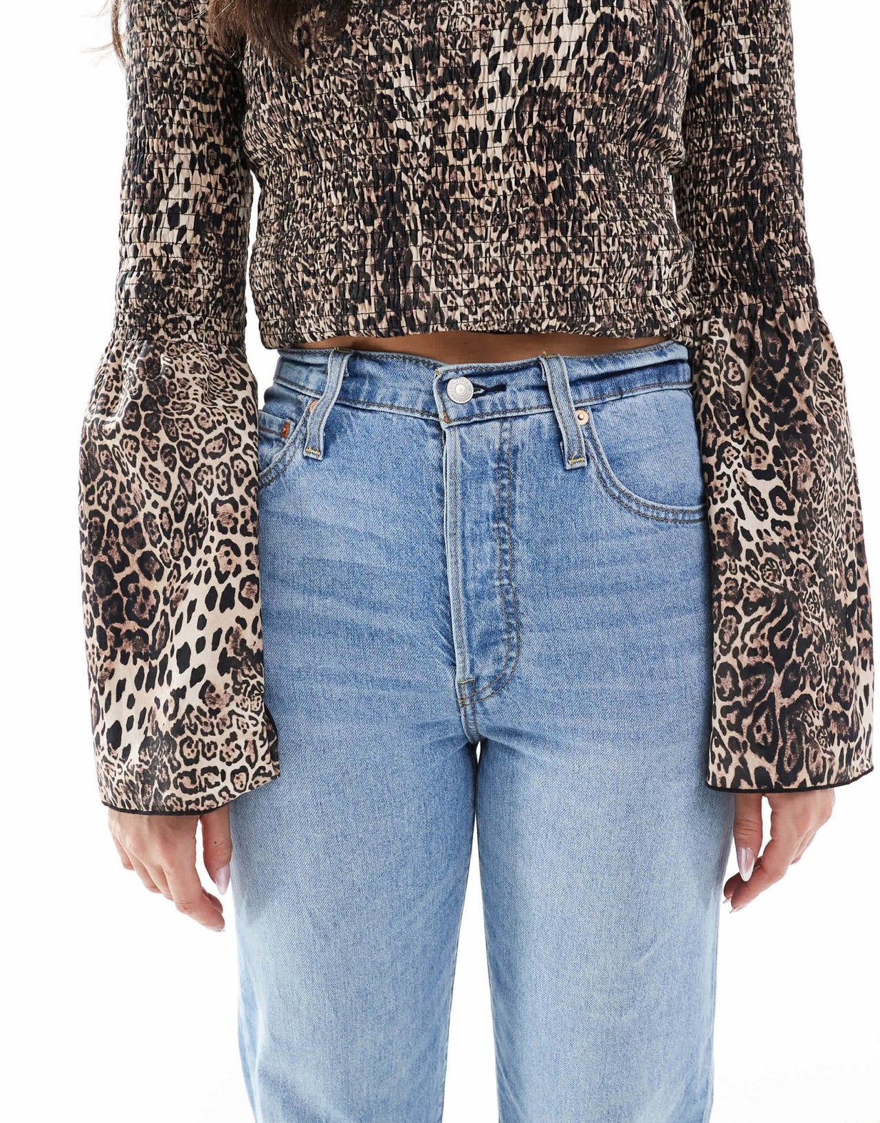 Levi's ribcage straight ankle jeans in light blue - ASOS Sample Sale