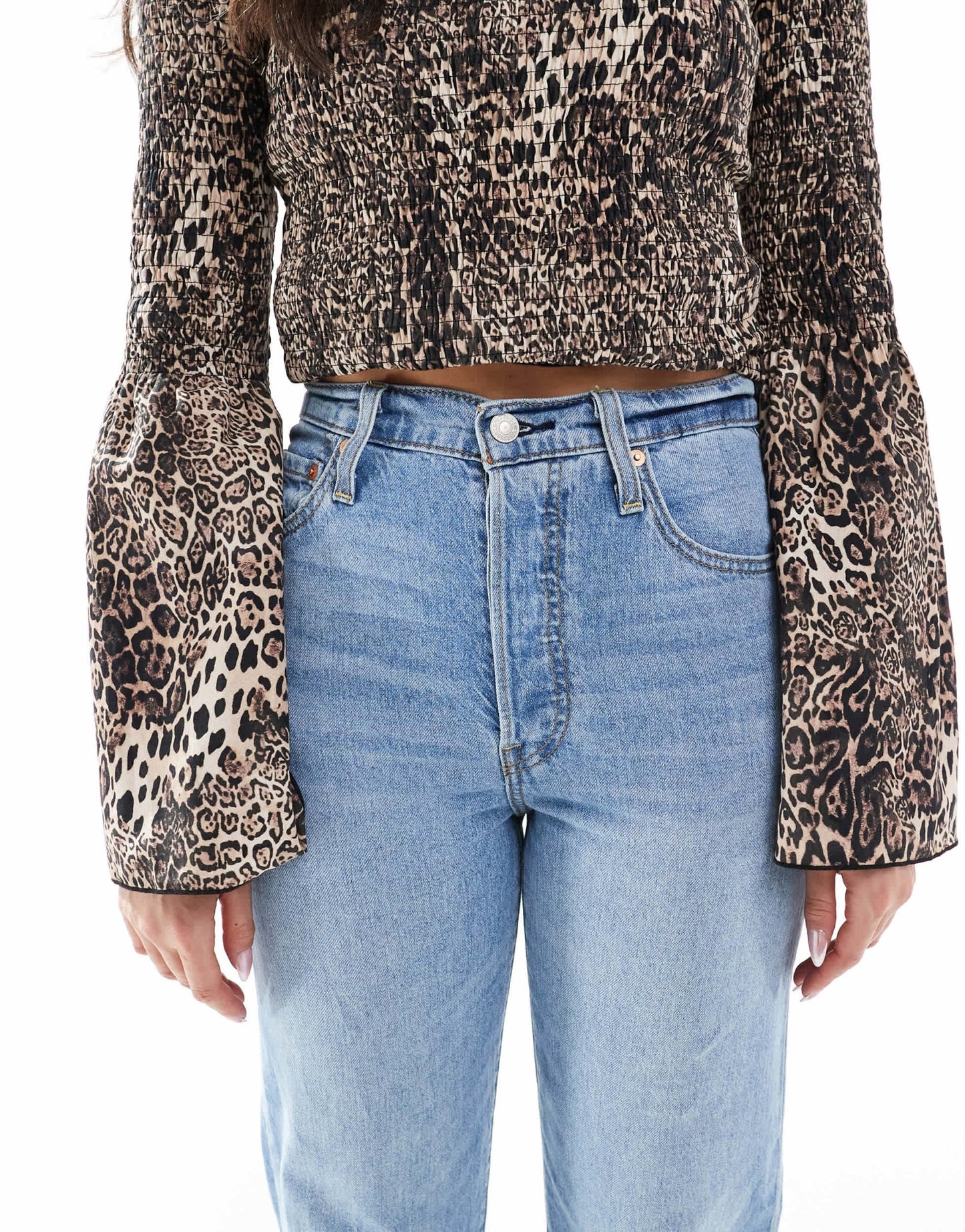 Levi's ribcage straight ankle jeans in light blue - ASOS Sample Sale