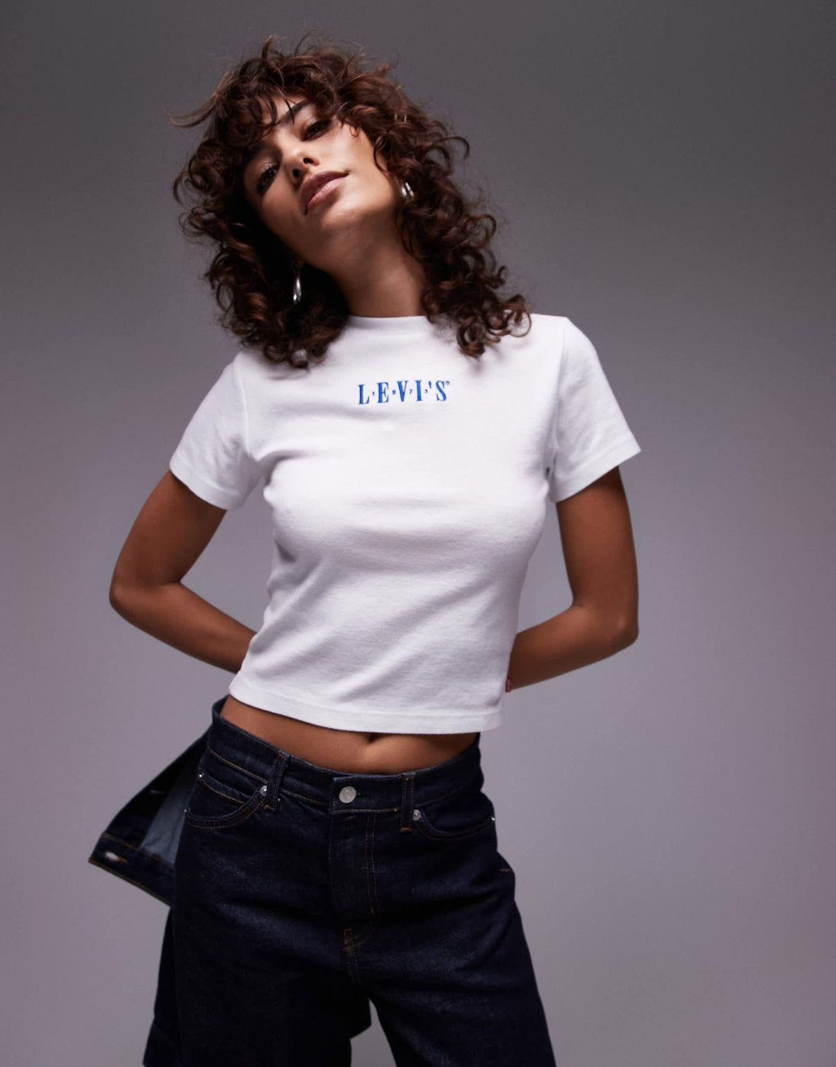 Levi's sporty central logo t-shirt in white - ASOS Sample Sale