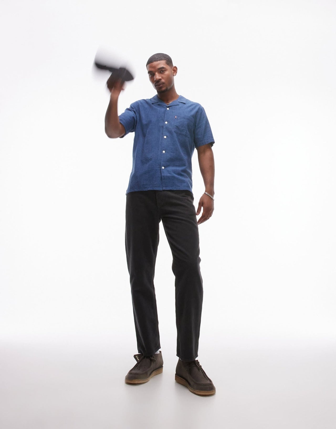 Levi's standard camp short sleeve revere collar cotton dobby shirt in blue - ASOS Sample Sale