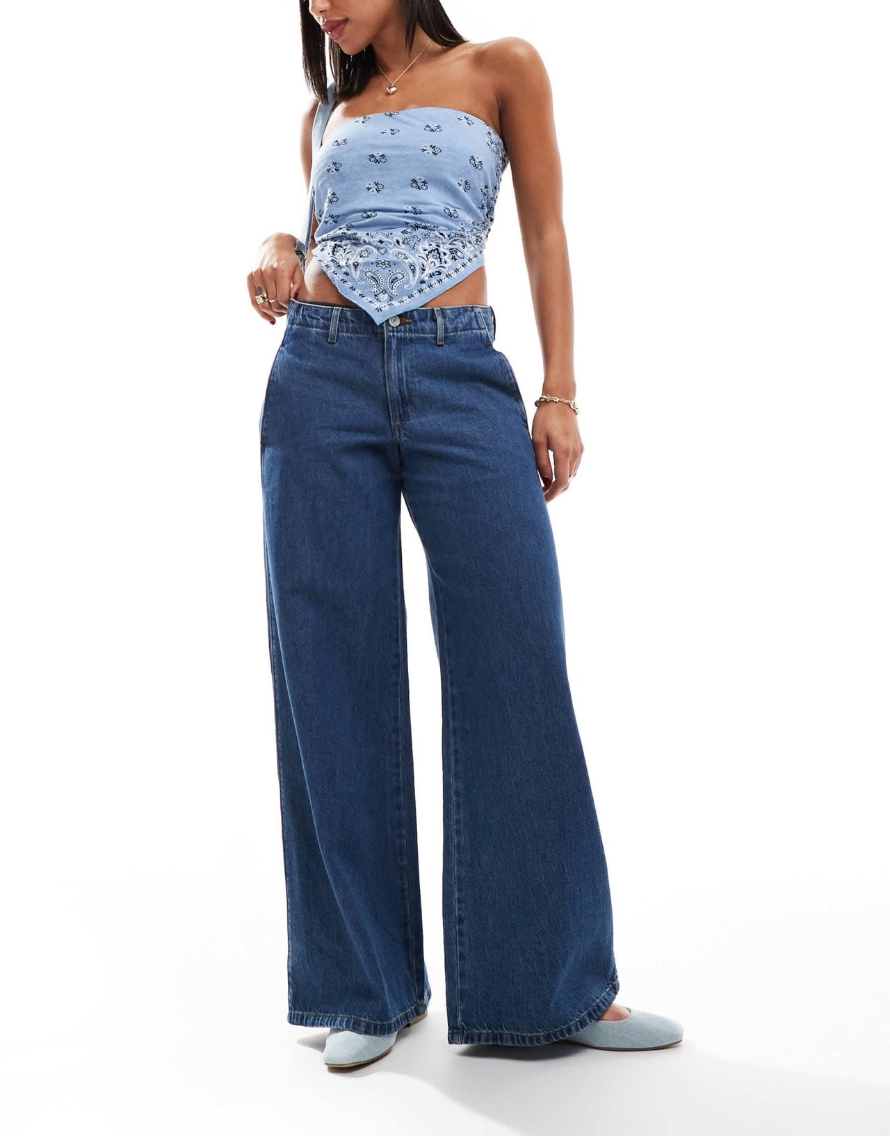 Levi's XL mid waist loose jeans in dark blue - ASOS Sample Sale