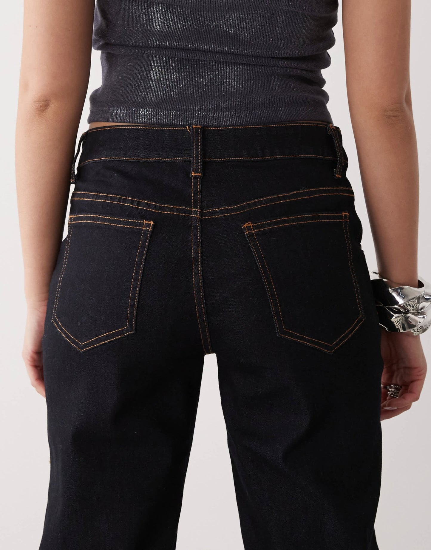 Lioness Cocoon curved waist stretch sculpt straight leg jeans in dark blue denim - ASOS Sample Sale