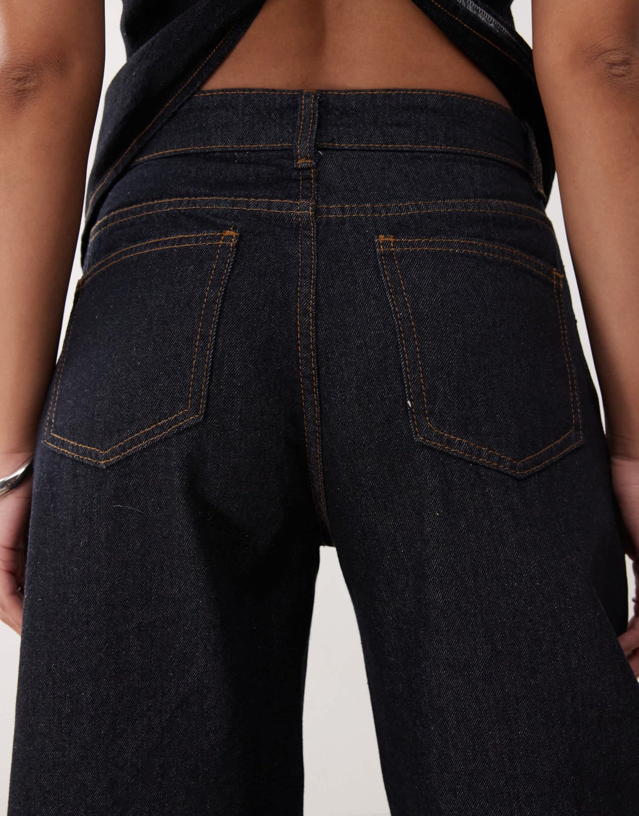 Lioness Horseshoe barrel leg jeans co-ord in indigo rinse wash - ASOS Sample Sale
