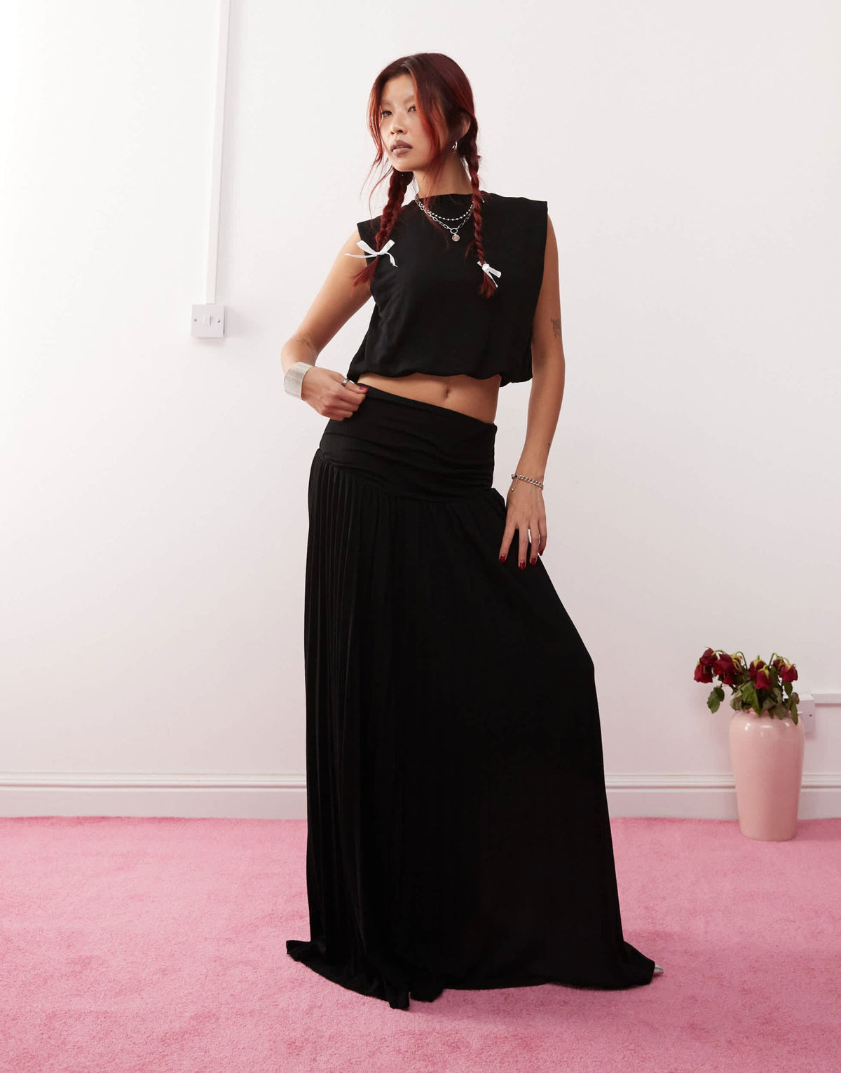 Lioness knitted boxy sleeveless crop top co - ord in black - ASOS Sample Sale