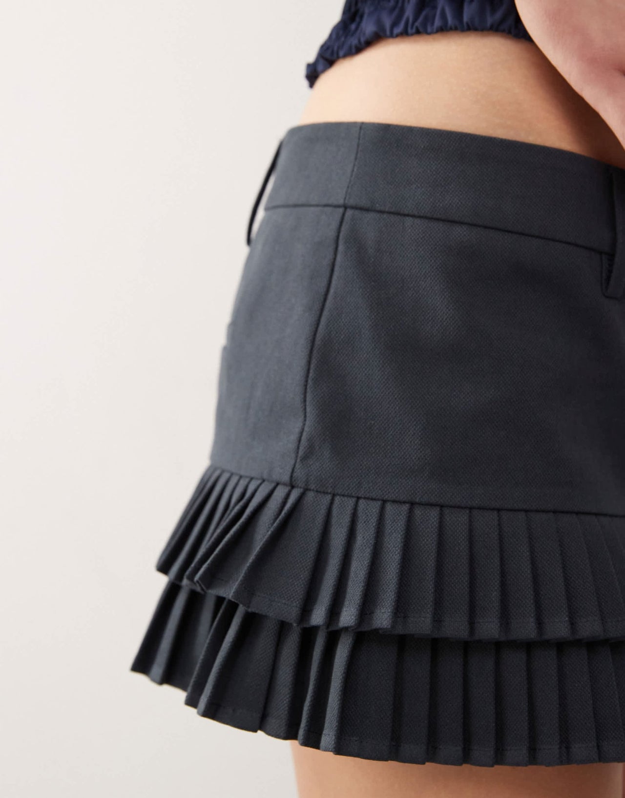 Lioness tailored double ruffle low waist mini skort co - ord in navy - ASOS Sample Sale