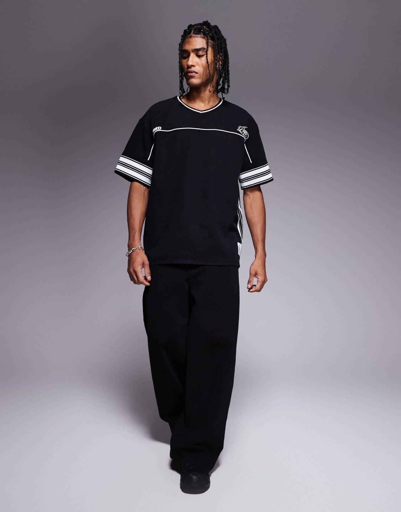 Liquor N Poker overszied varsity hockey t-shirt in black - ASOS Sample Sale