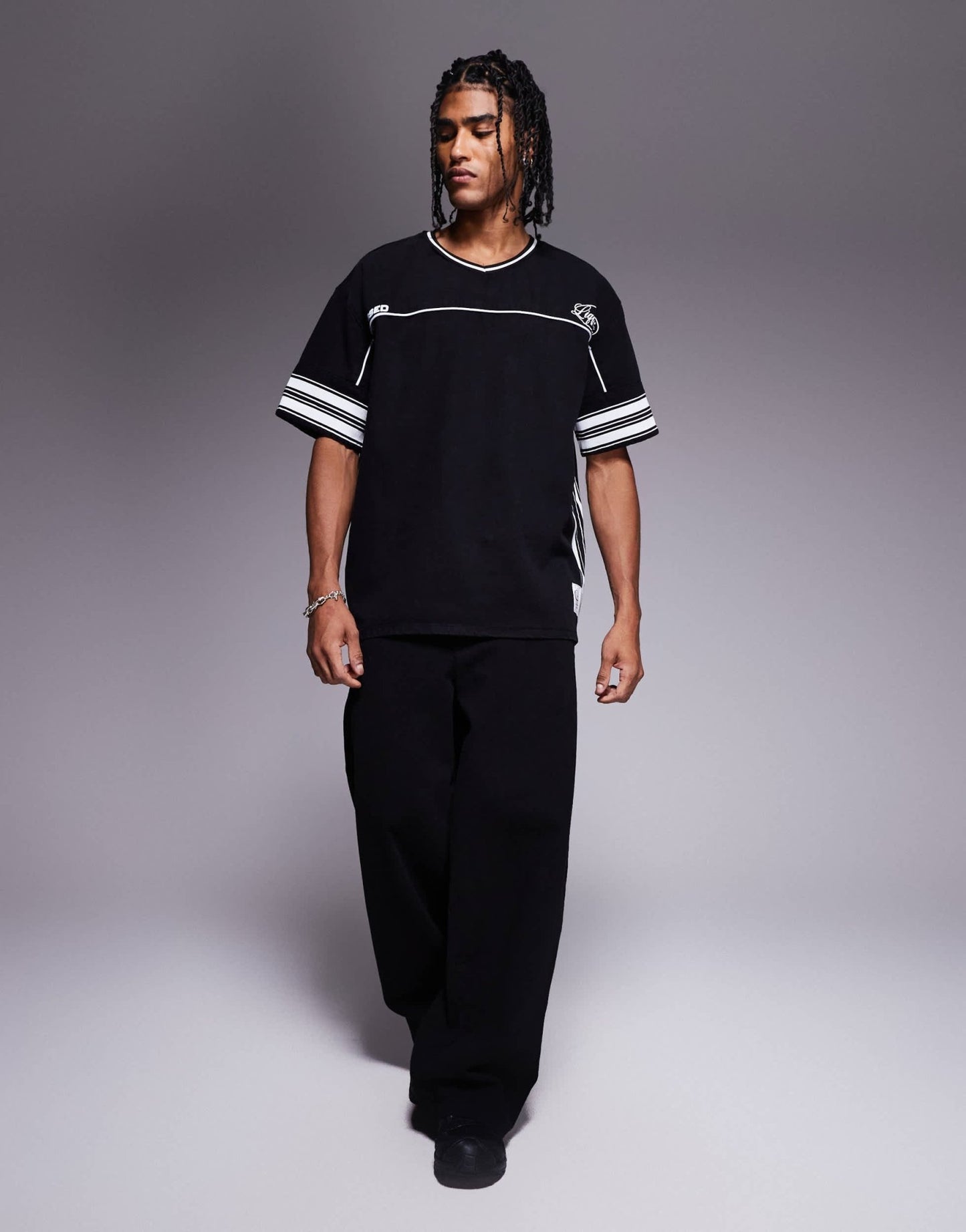 Liquor N Poker overszied varsity hockey t-shirt in black - ASOS Sample Sale