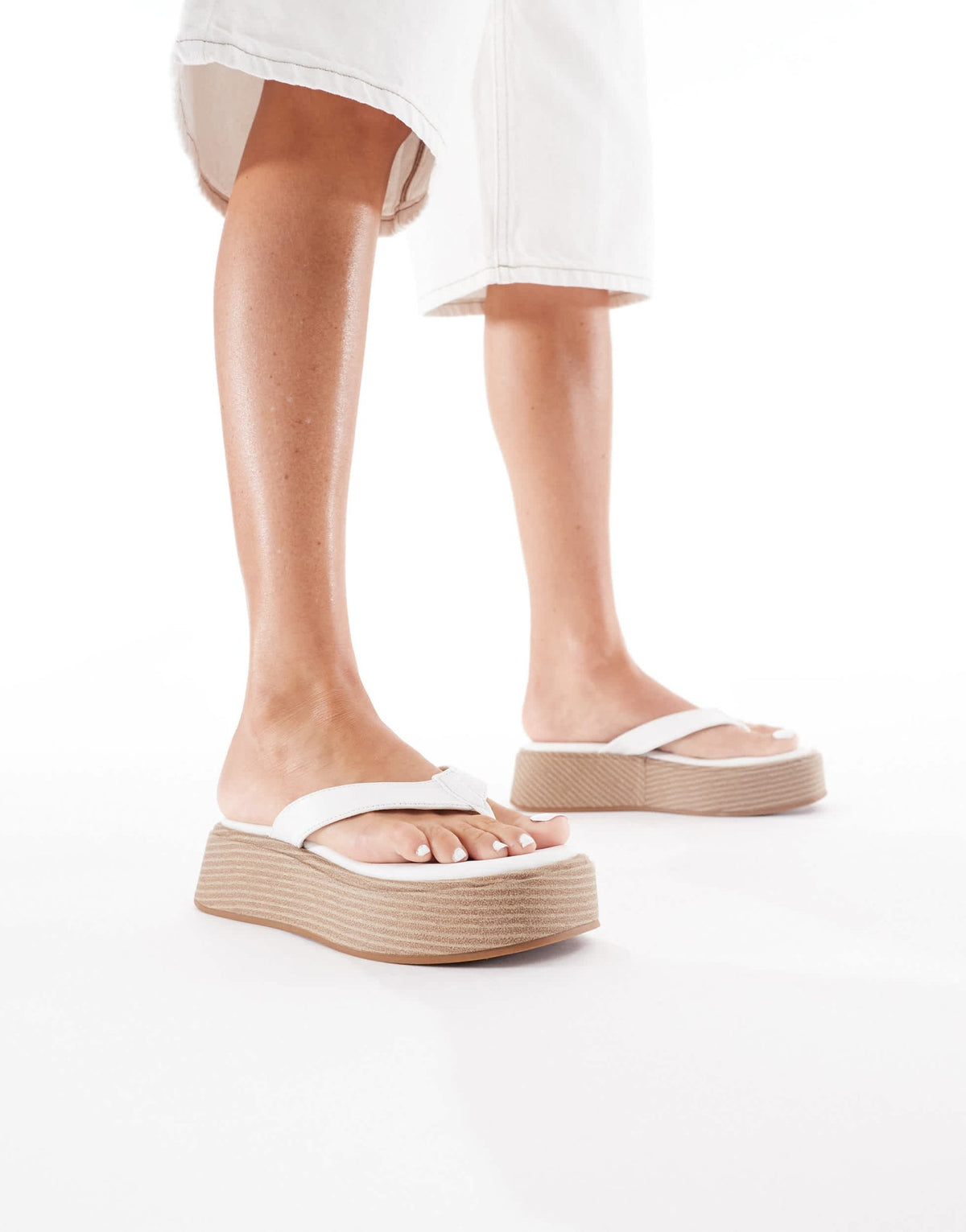 London Rebel thong flatform espadrille sandal in white PU - ASOS Sample Sale
