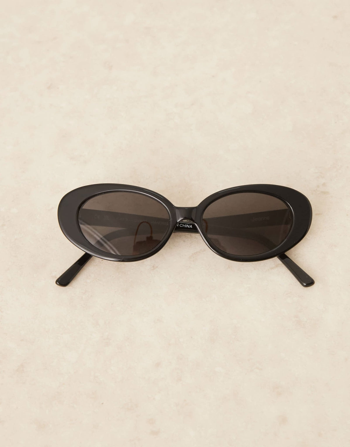 Lu Goldie Jeanne round sunglasses in black - ASOS Sample Sale