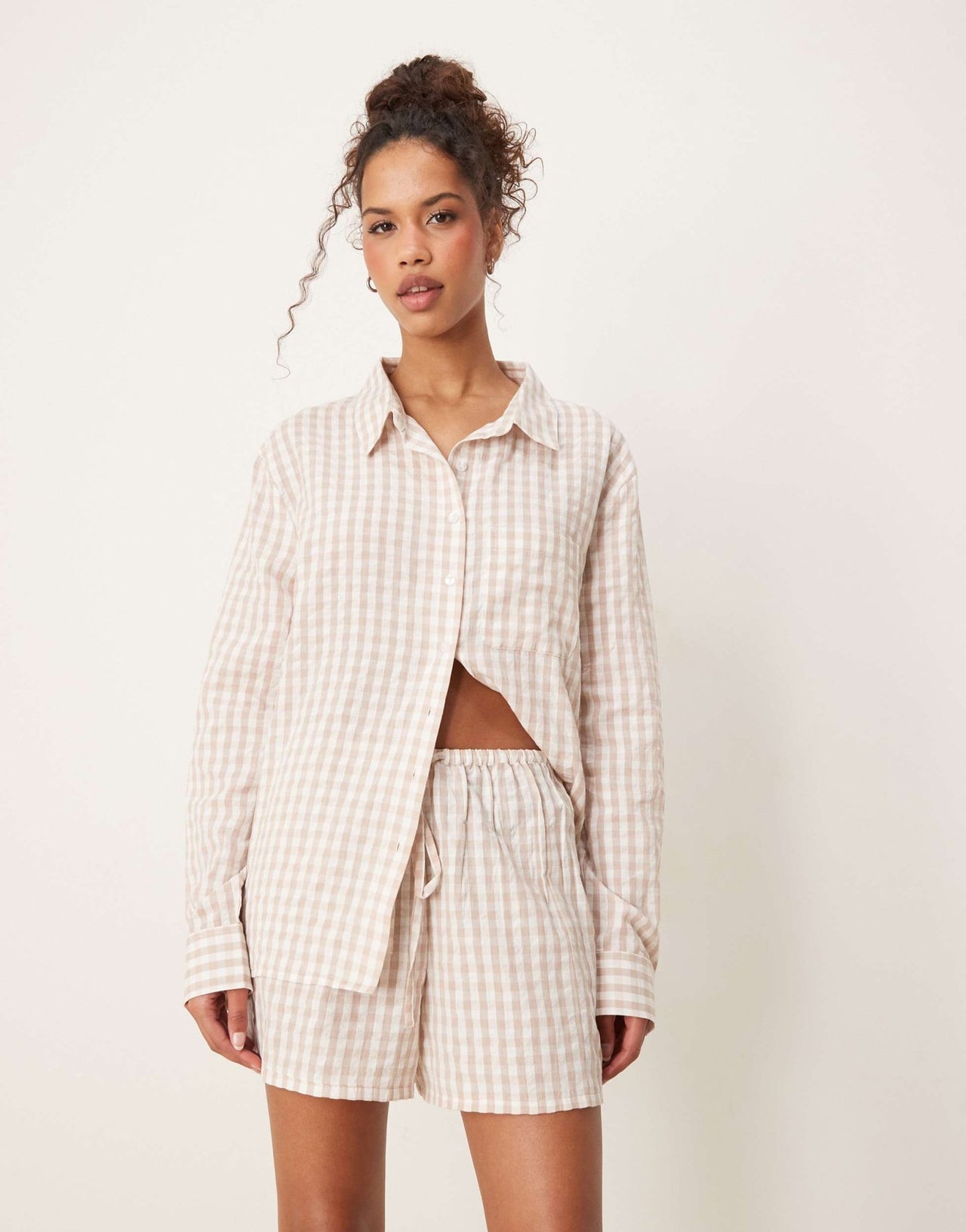 Luna oversized pyjama shorts co - ord in beige - ASOS Sample Sale