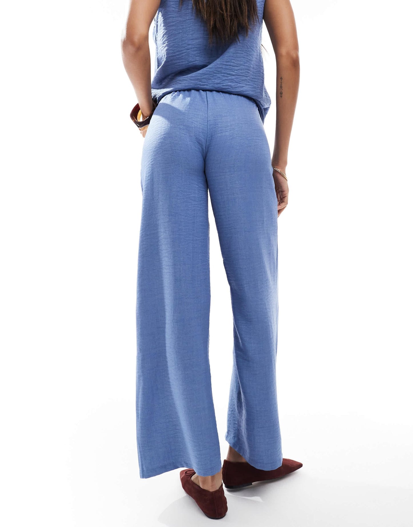 Mamalicious crinkle textured wide leg trouser co-ord in blue - ASOS Sample Sale