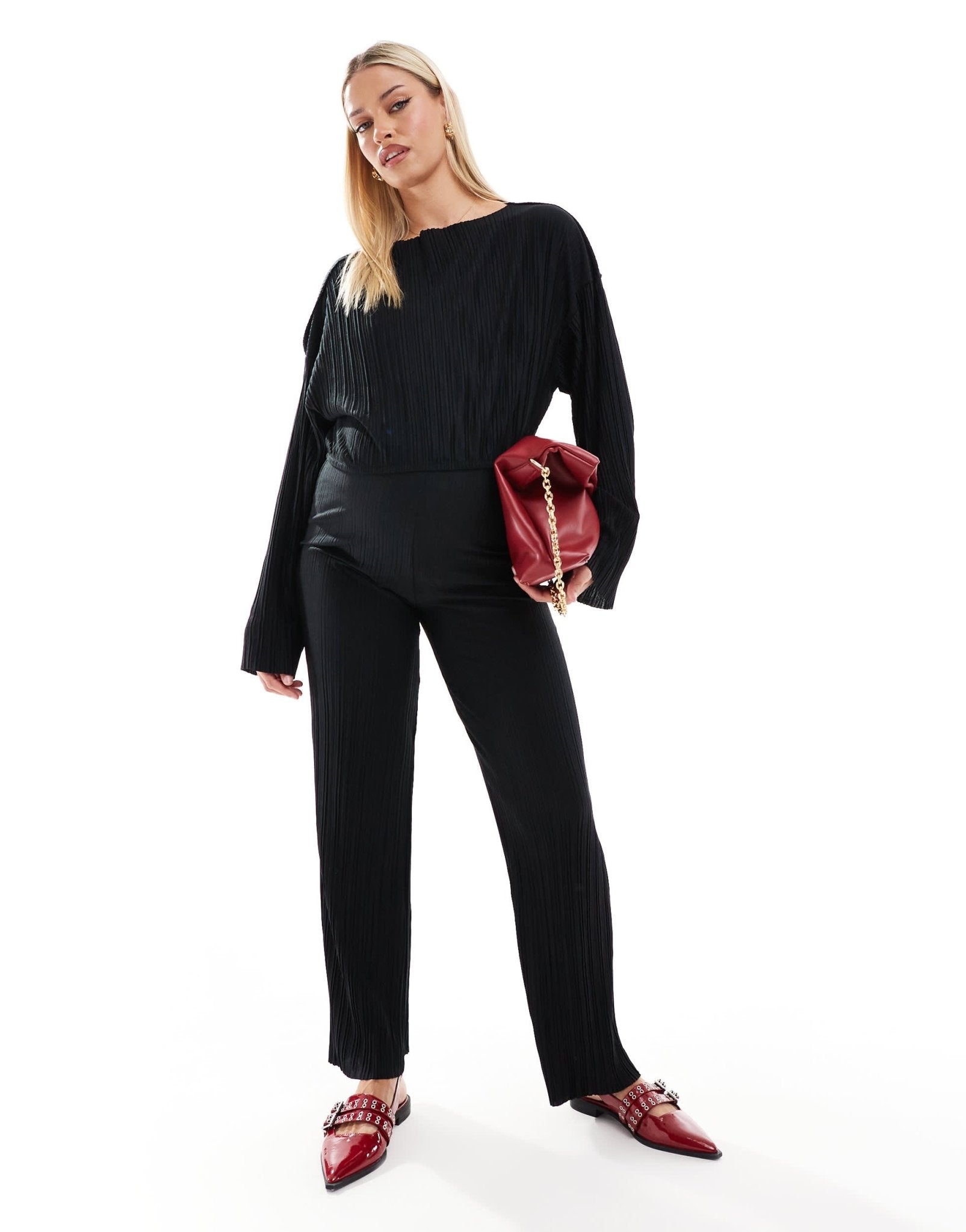 Mamalicious Maternity long sleeved plisse cropped top co - ord in black - ASOS Sample Sale