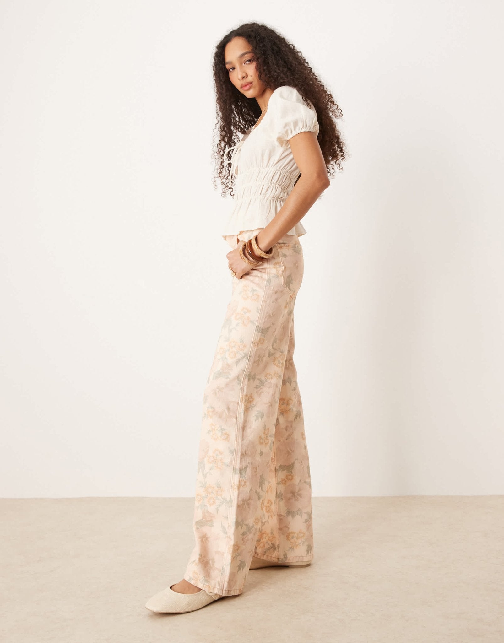 Mango Aba washed floral jeans in pale pink - ASOS Sample Sale