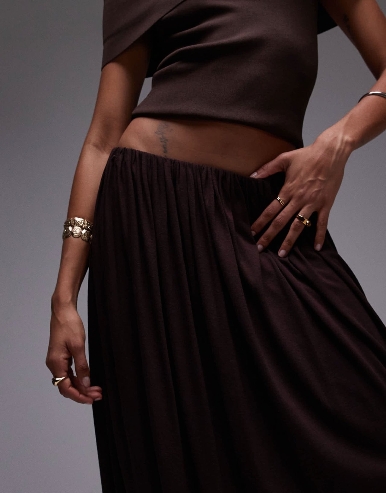 Mango capsule soft drape maxi skirt in deep chocolate - ASOS Sample Sale