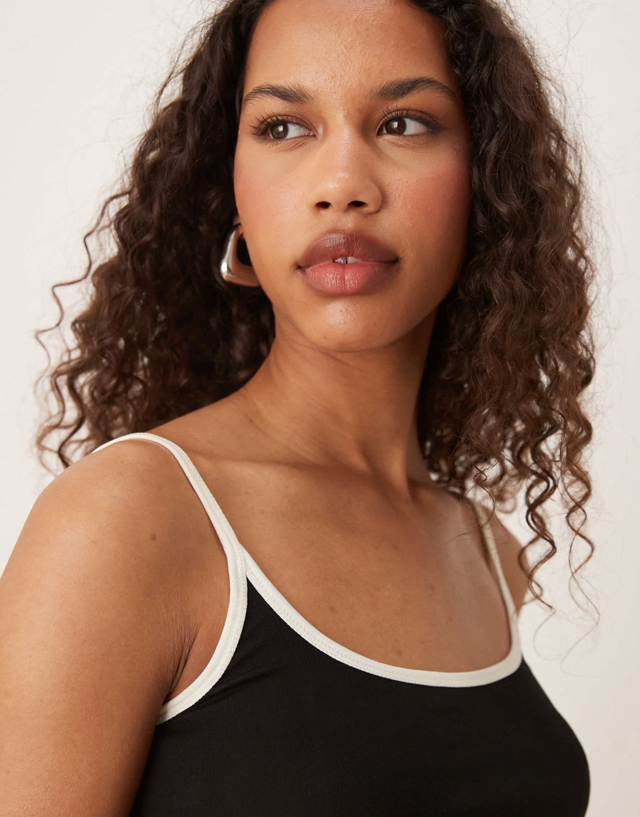 Mango contrast trim slim fit vest in black - ASOS Sample Sale