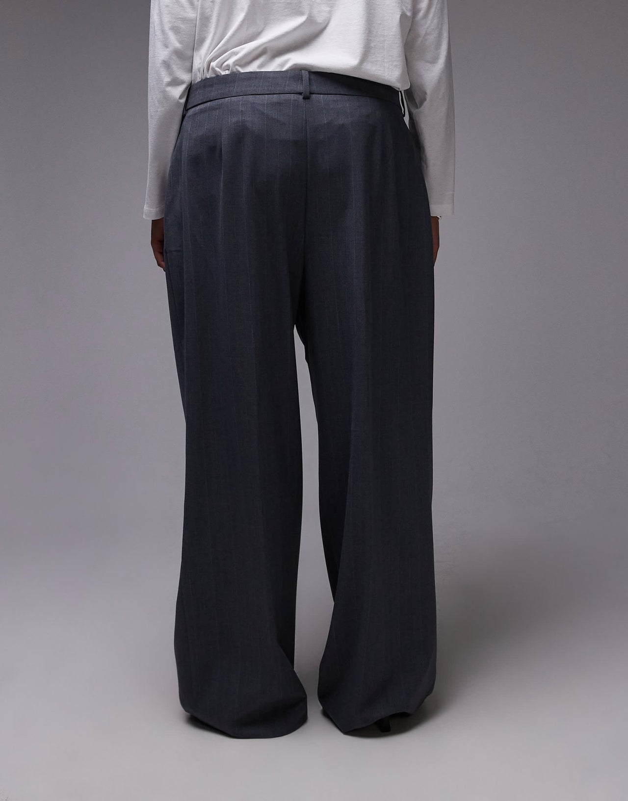 Mango curve pleat front wide leg trouser in grey - ASOS Sample Sale