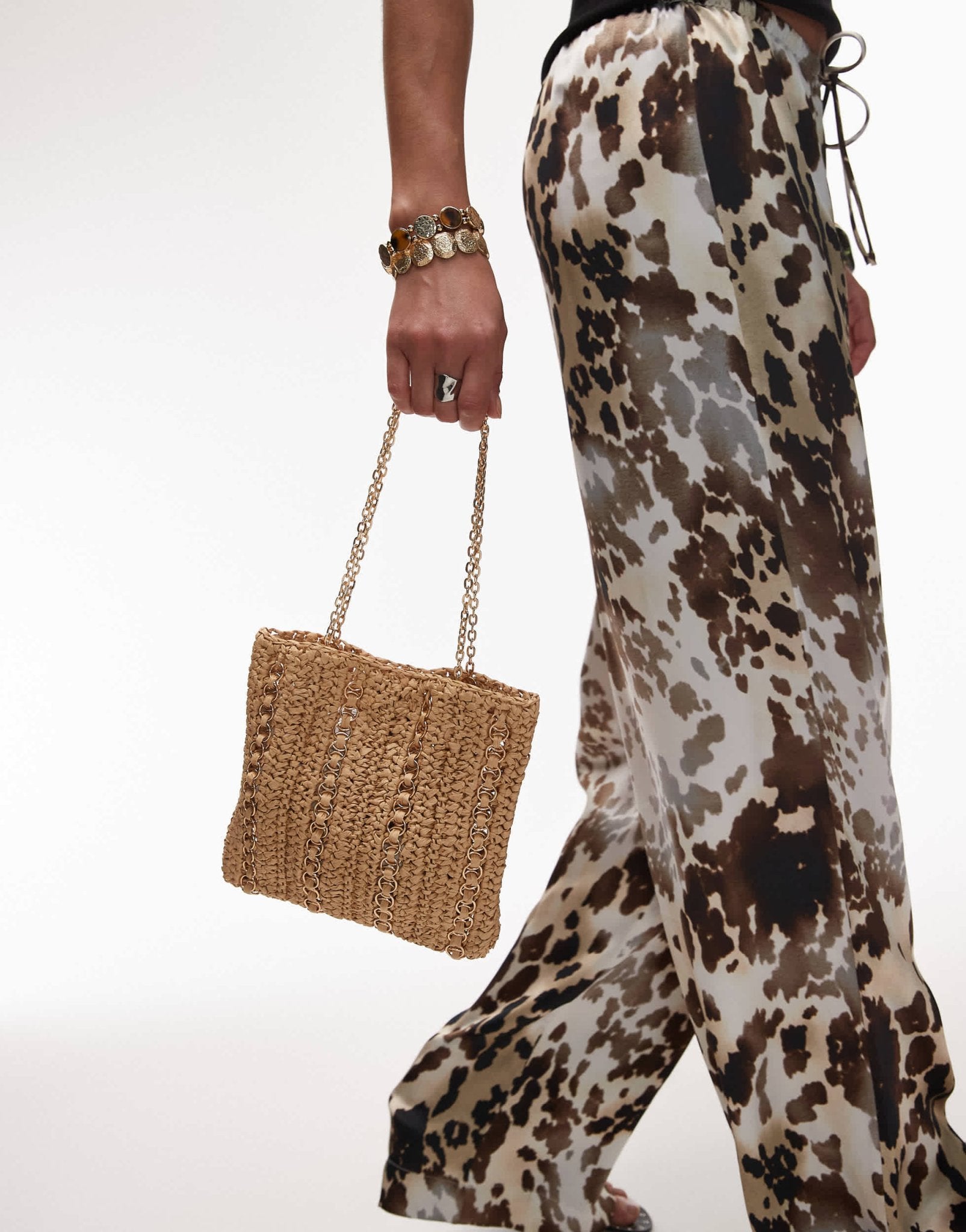 Mango raffia metal hoop detailed shoulder bag in light beige - ASOS Sample Sale
