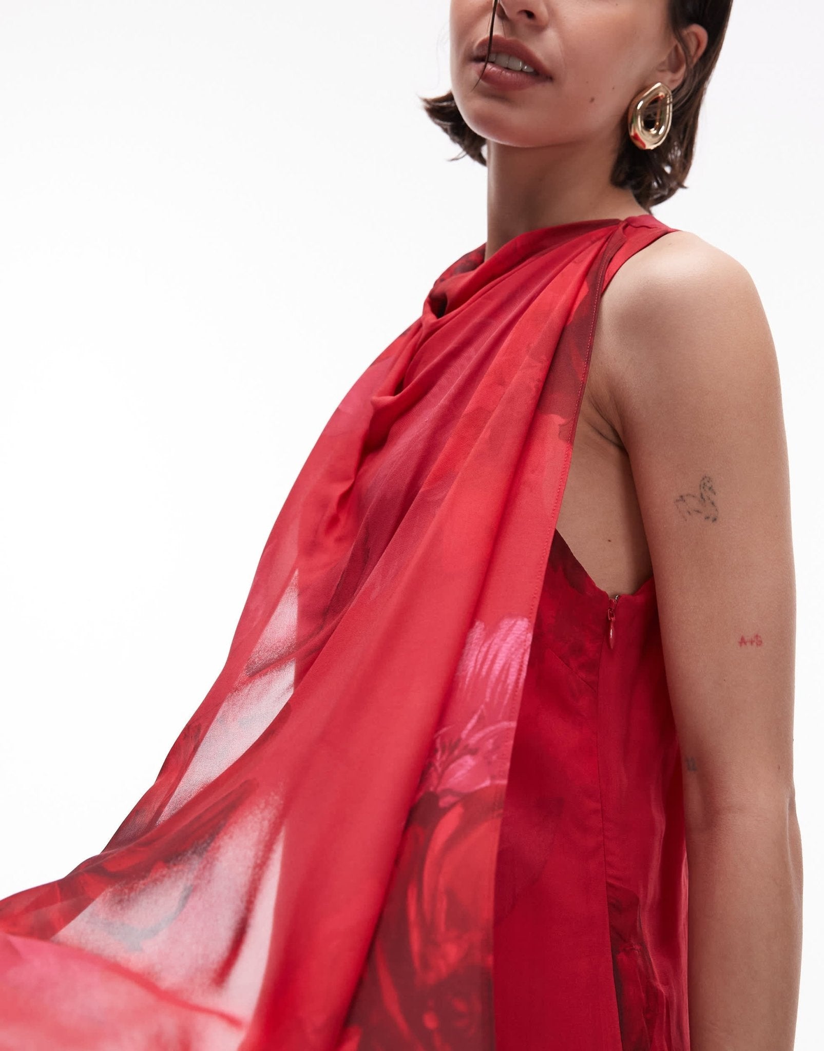 Mango satin asymetric top in blurred red floral print - ASOS Sample Sale
