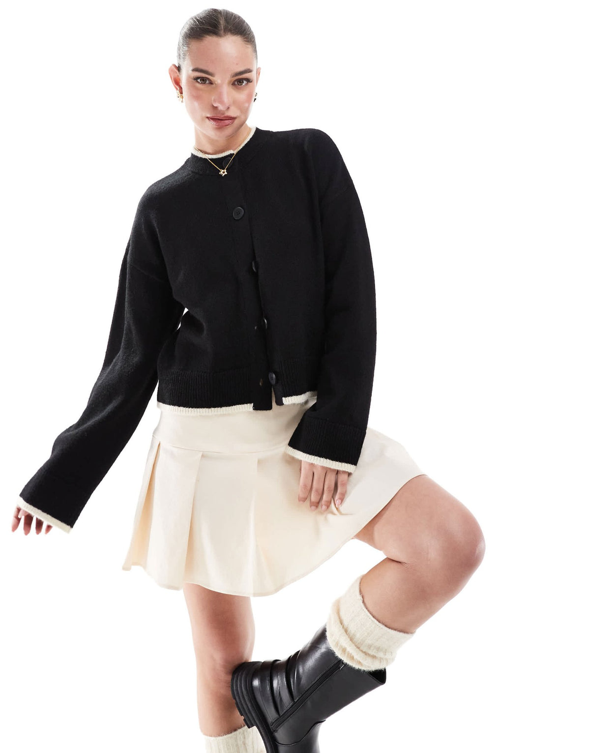 Miss Selfridge bengaline pleated mini skirt in cream - ASOS Sample Sale
