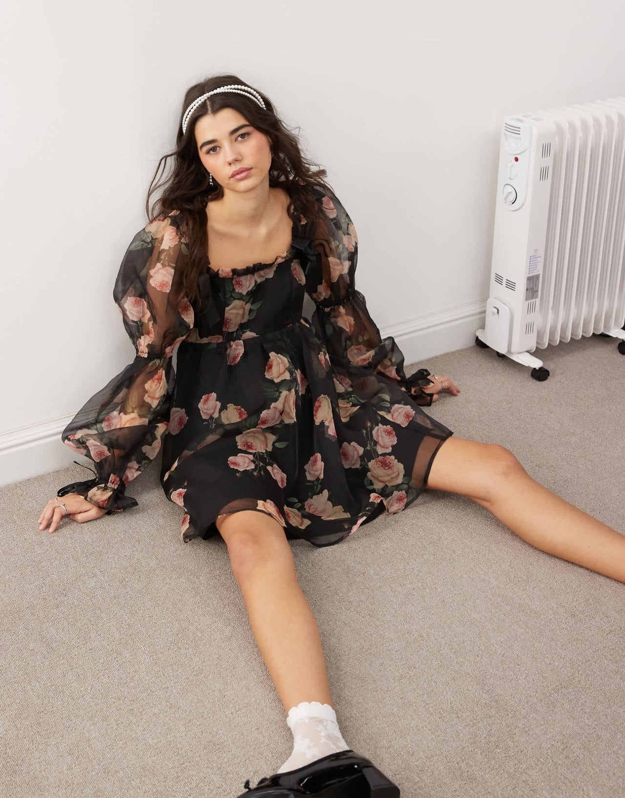 Miss Selfridge bow detail mini dress in rose print - ASOS Sample Sale