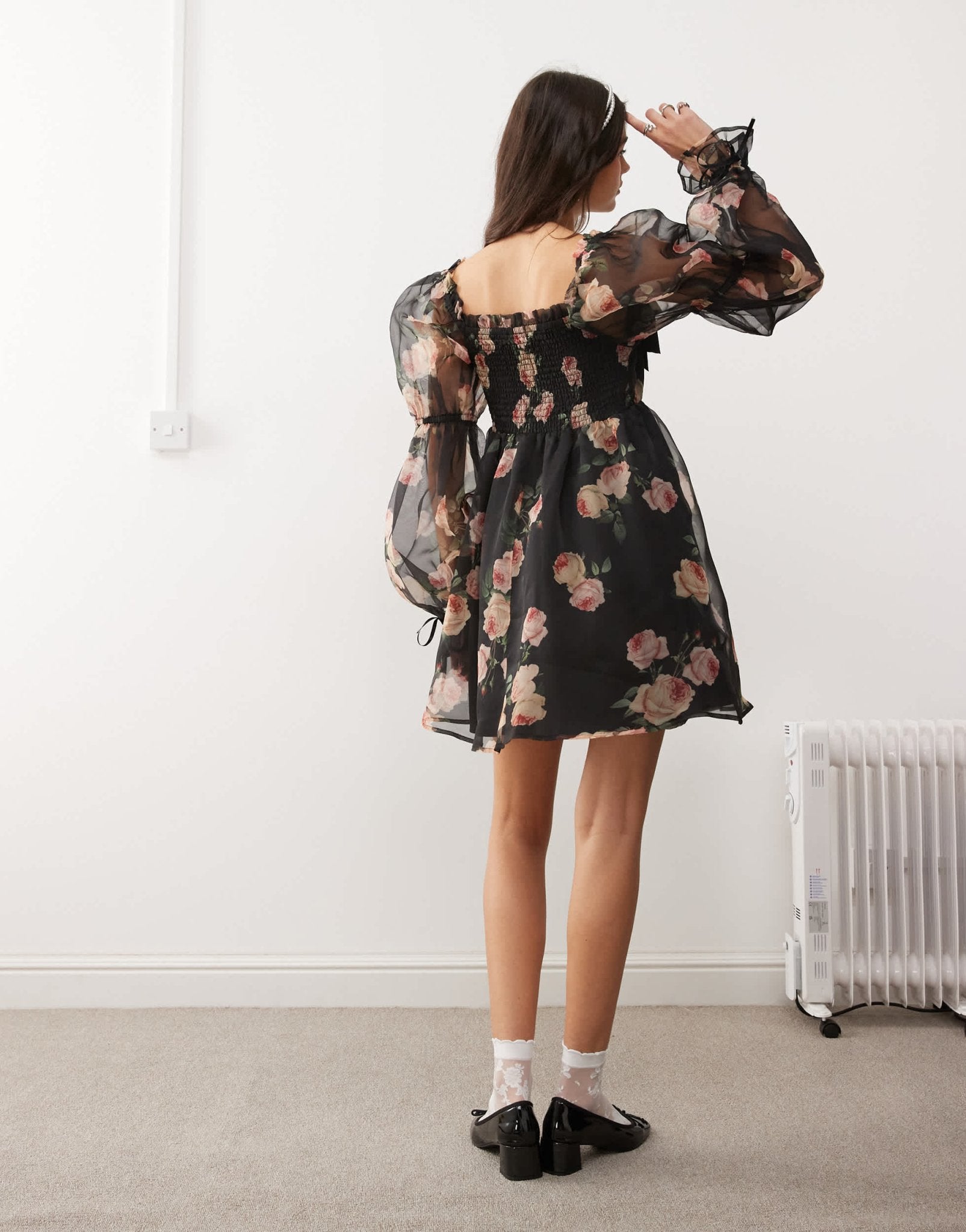 Miss Selfridge bow detail mini dress in rose print - ASOS Sample Sale