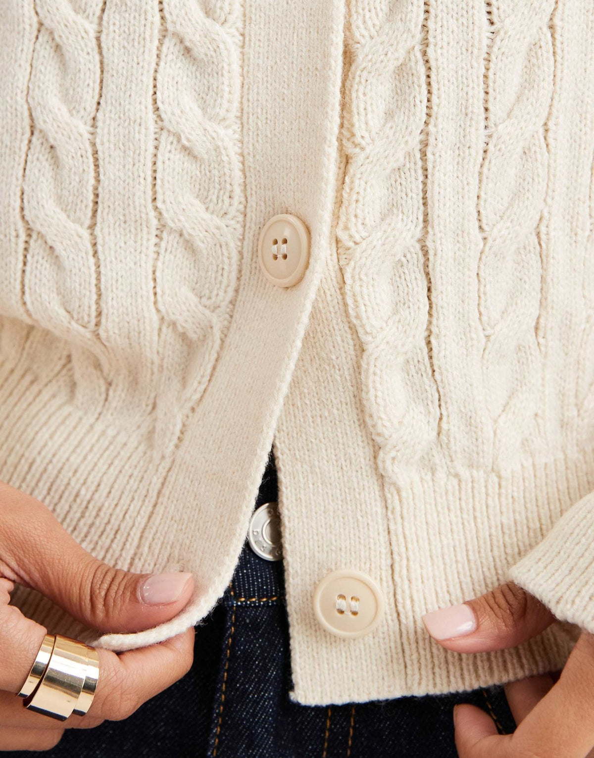 Miss Selfridge cable knit crew neck cardigan in cream - ASOS Sample Sale