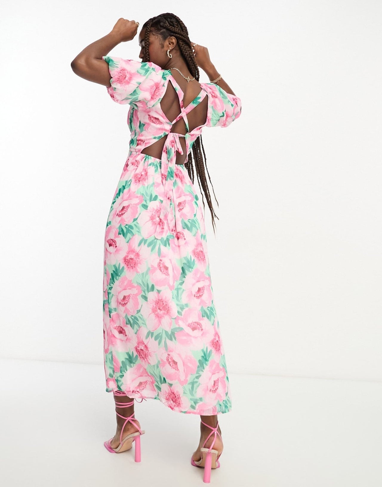 Miss Selfridge chiffon puff sleeve maxi dress with back detail in pink floral - ASOS Sample Sale