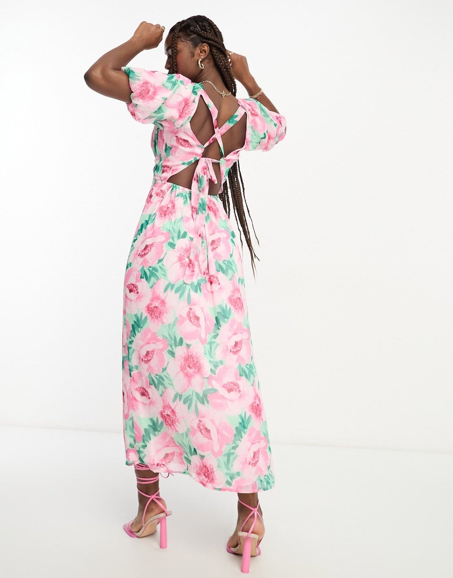 Miss Selfridge chiffon puff sleeve maxi dress with back detail in pink floral - ASOS Sample Sale
