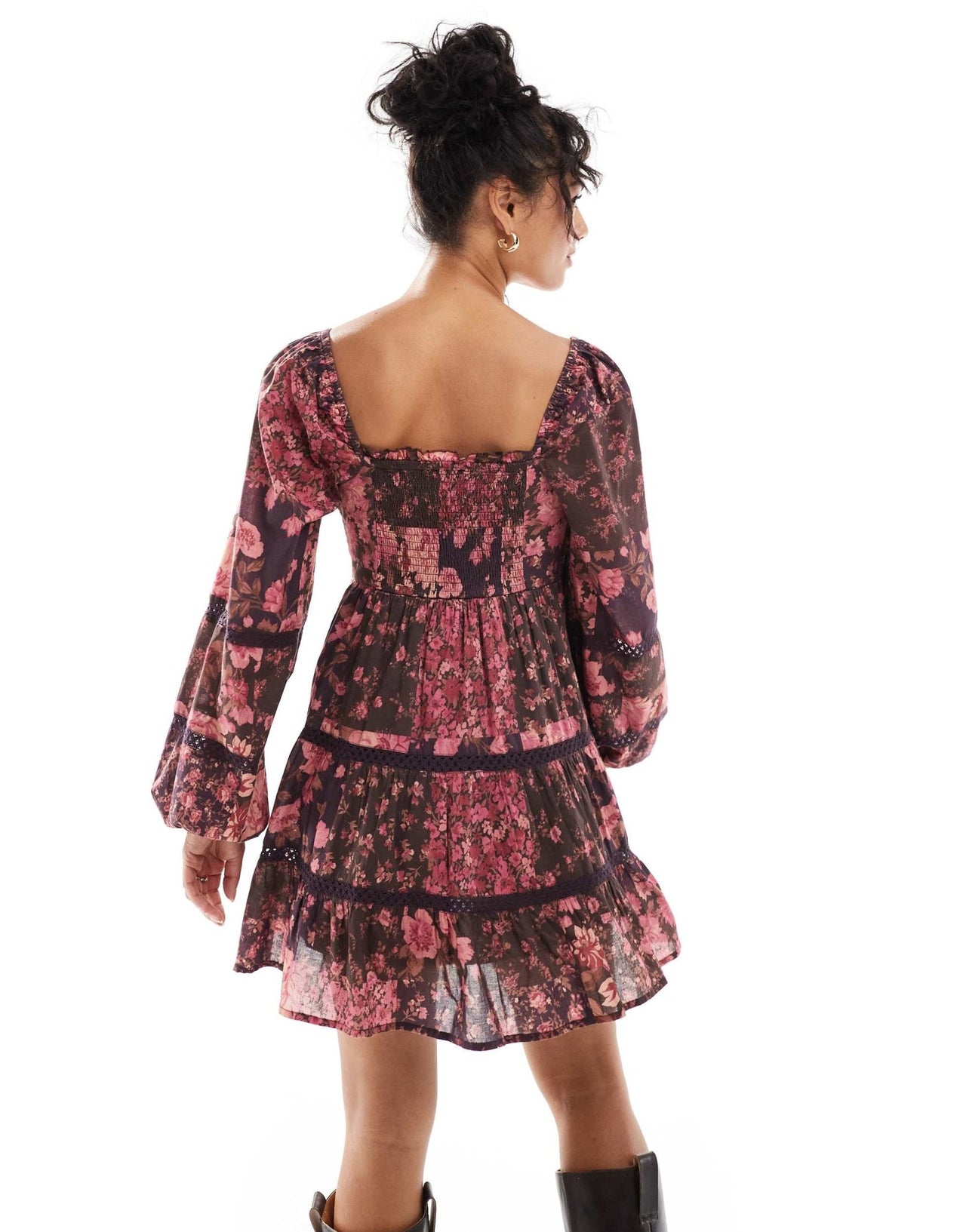 Miss Selfridge cotton lace insert tiered mini dress in patchwork floral - ASOS Sample Sale