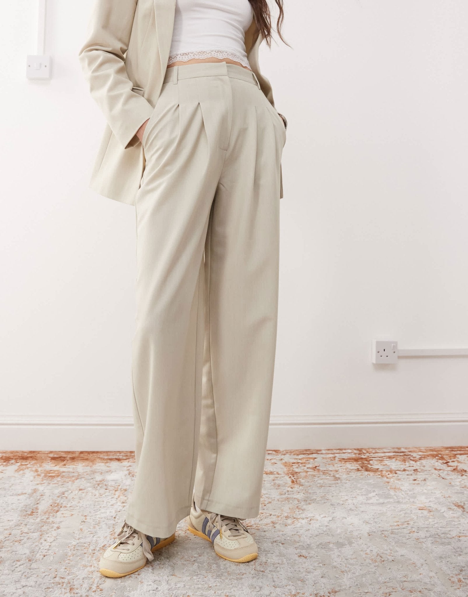 Miss Selfridge essential wide leg trouser in stone - ASOS Sample Sale