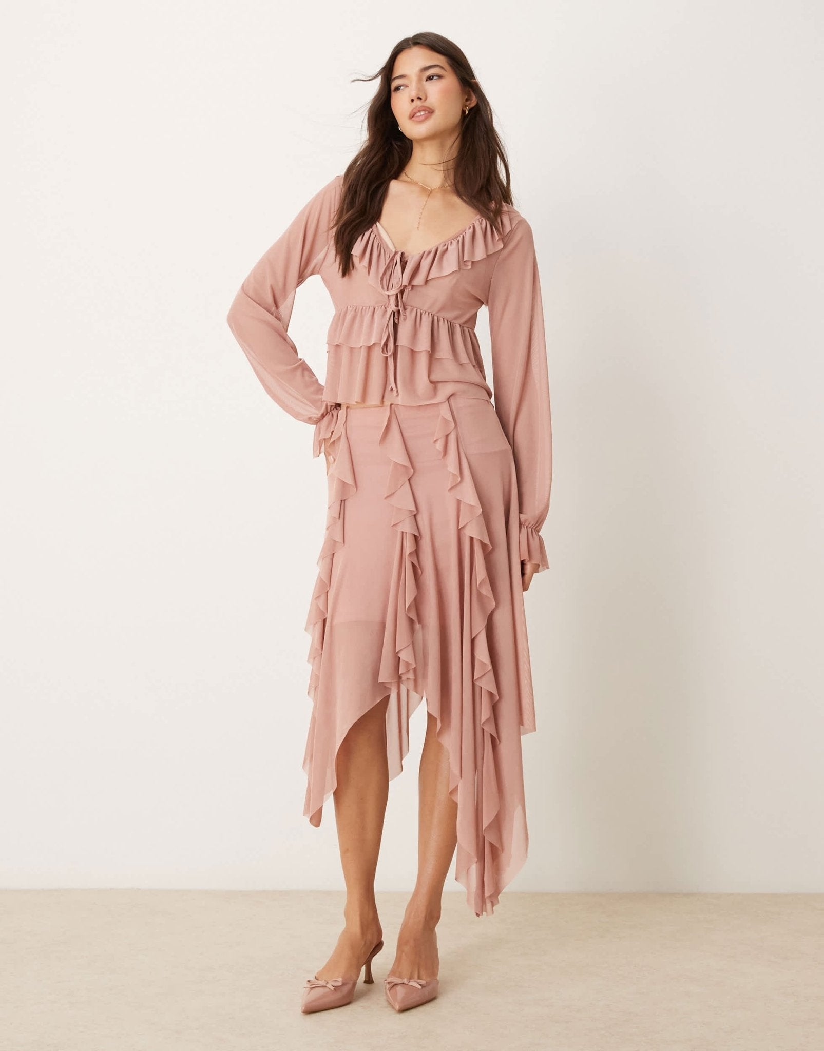 Miss Selfridge hanky hem skirt in blush - ASOS Sample Sale