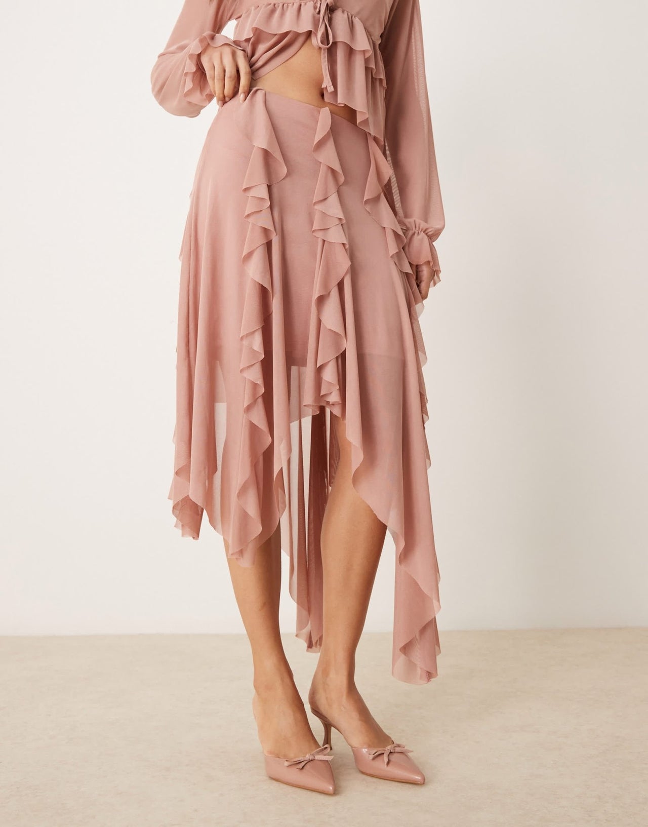 Miss Selfridge hanky hem skirt in blush - ASOS Sample Sale
