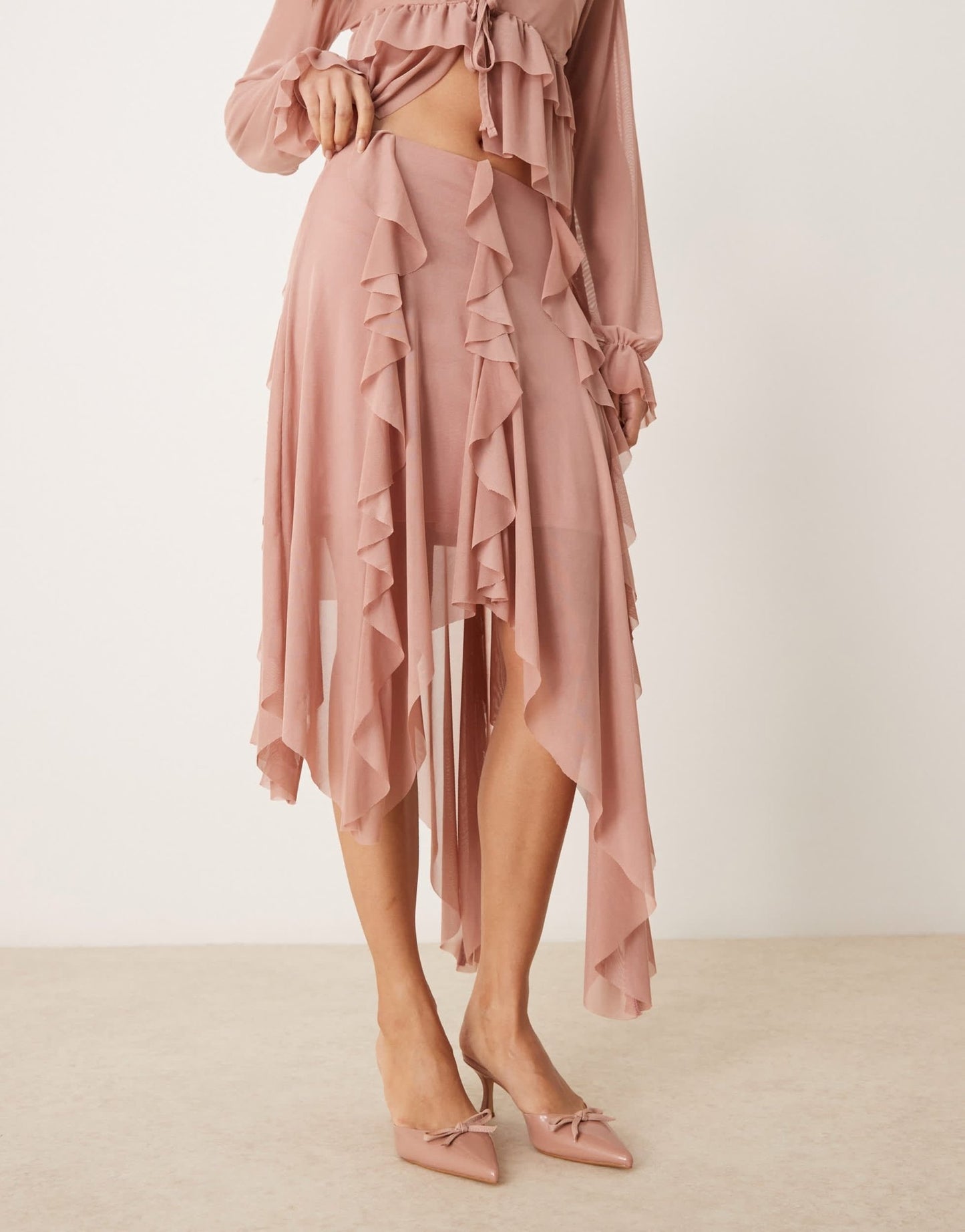 Miss Selfridge hanky hem skirt in blush - ASOS Sample Sale