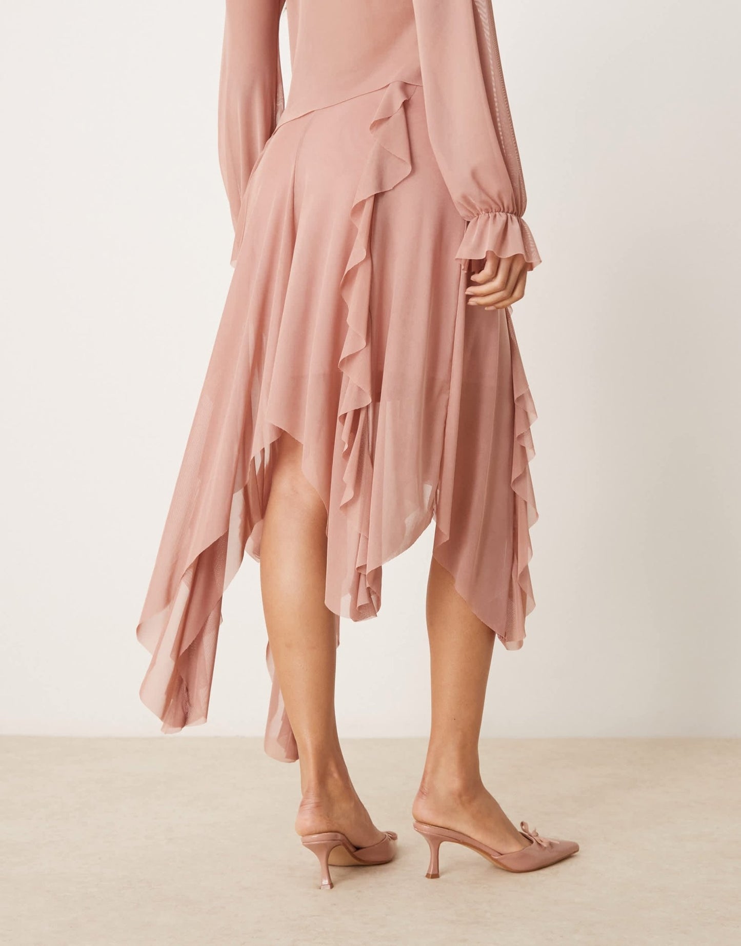 Miss Selfridge hanky hem skirt in blush - ASOS Sample Sale