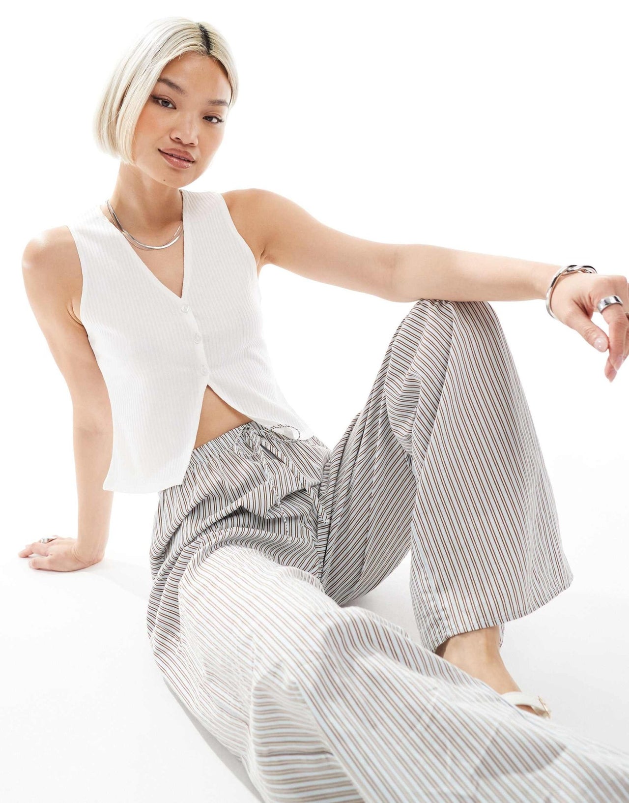 Miss Selfridge jersey ribbed waistcoat in ivory - ASOS Sample Sale