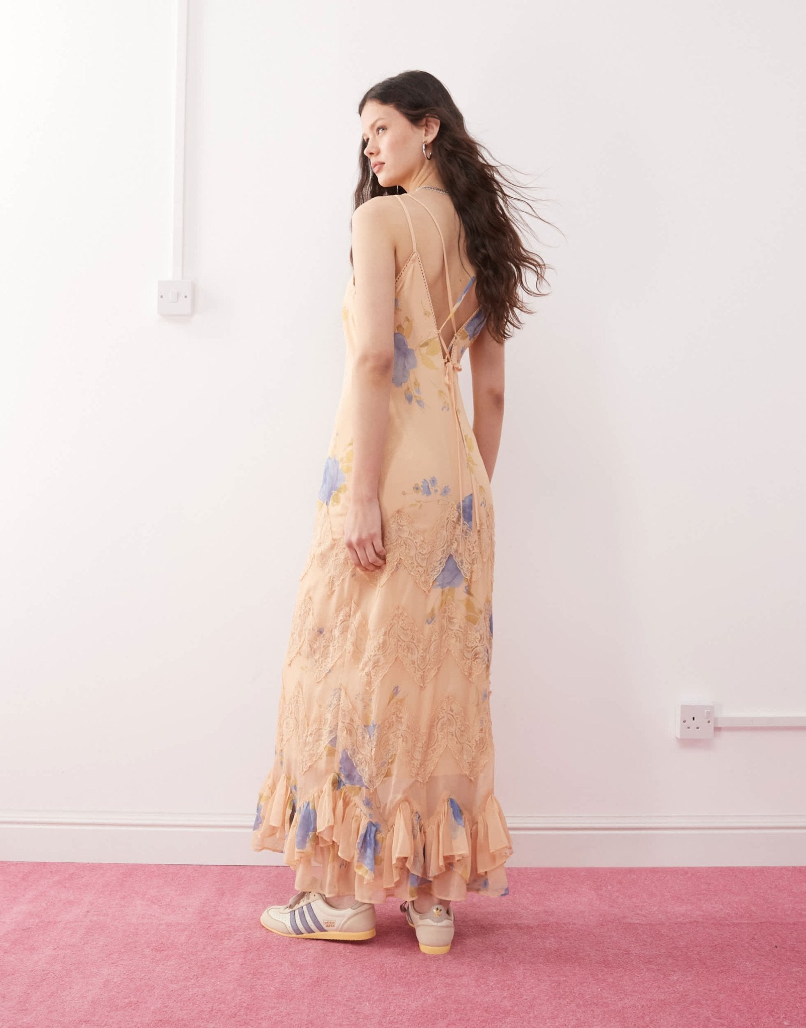 Miss Selfridge lace trim cami maxi dress in floral print - ASOS Sample Sale
