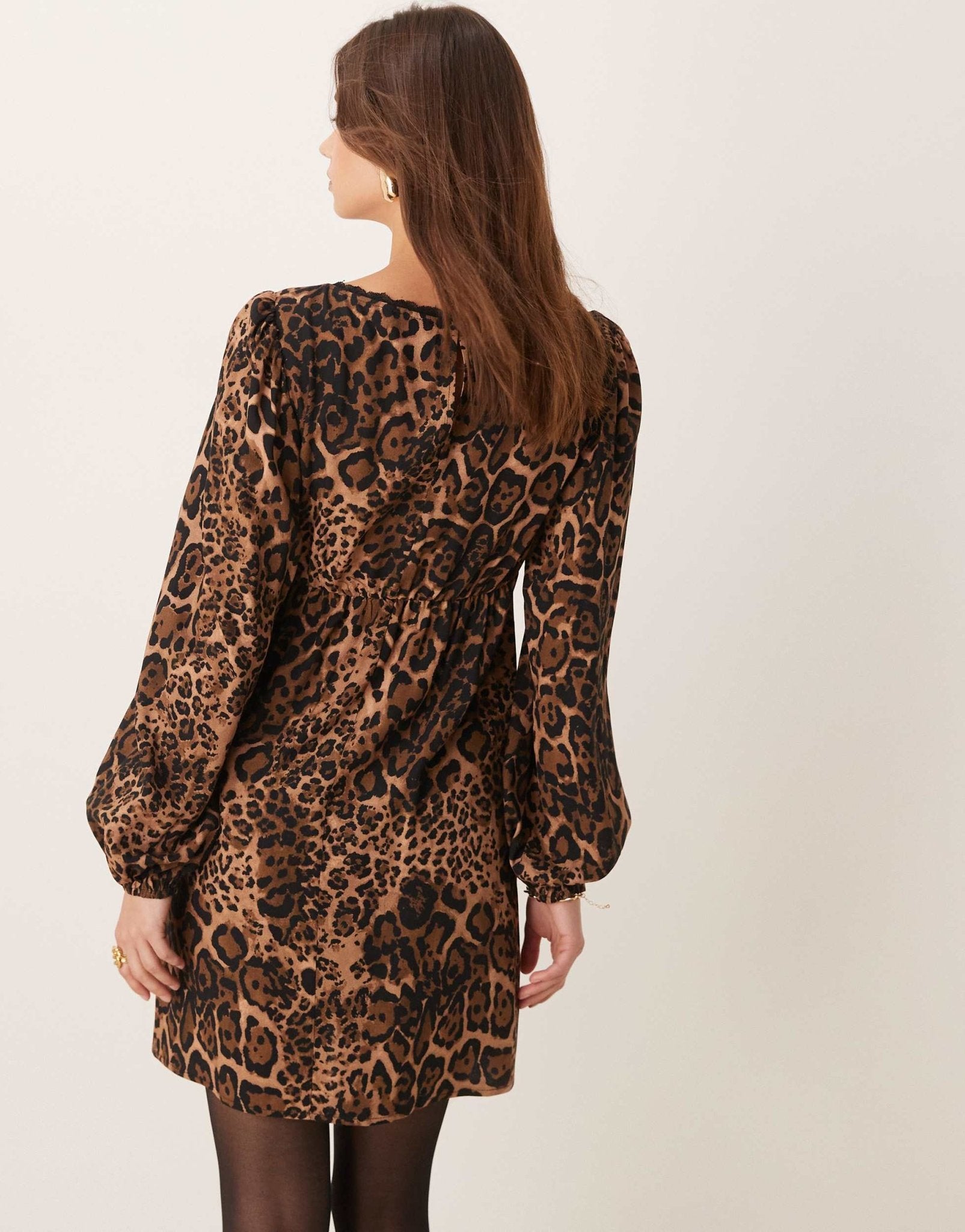 Miss Selfridge lace trim tea dress in leopard print - ASOS Sample Sale