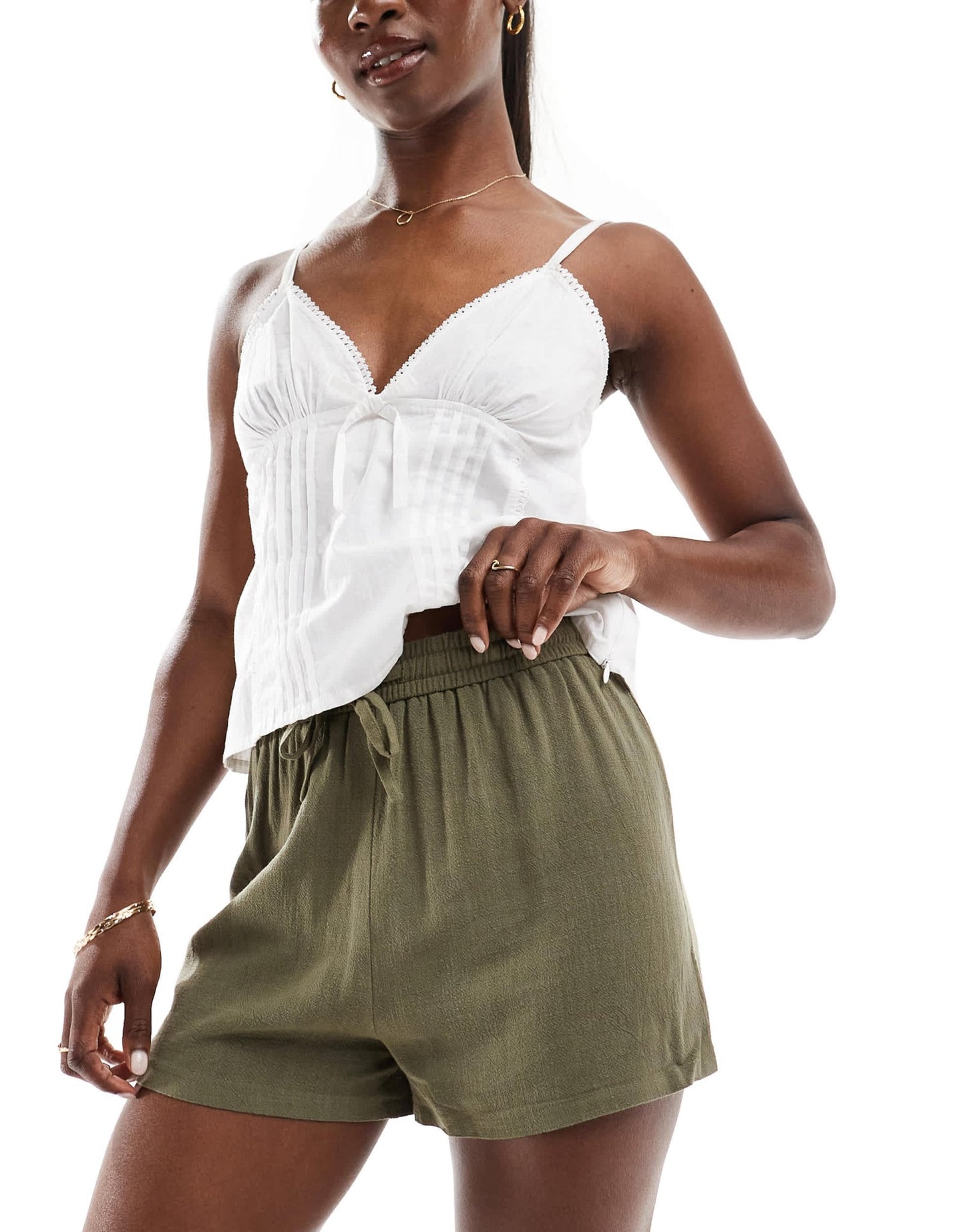 Miss Selfridge linen blend pull on shorts in khaki - ASOS Sample Sale
