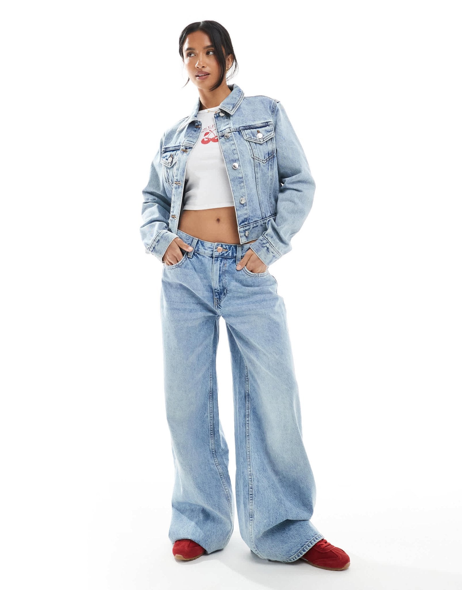 Miss Selfridge Petite denim girlfriend jacket in light blue wash - ASOS Sample Sale