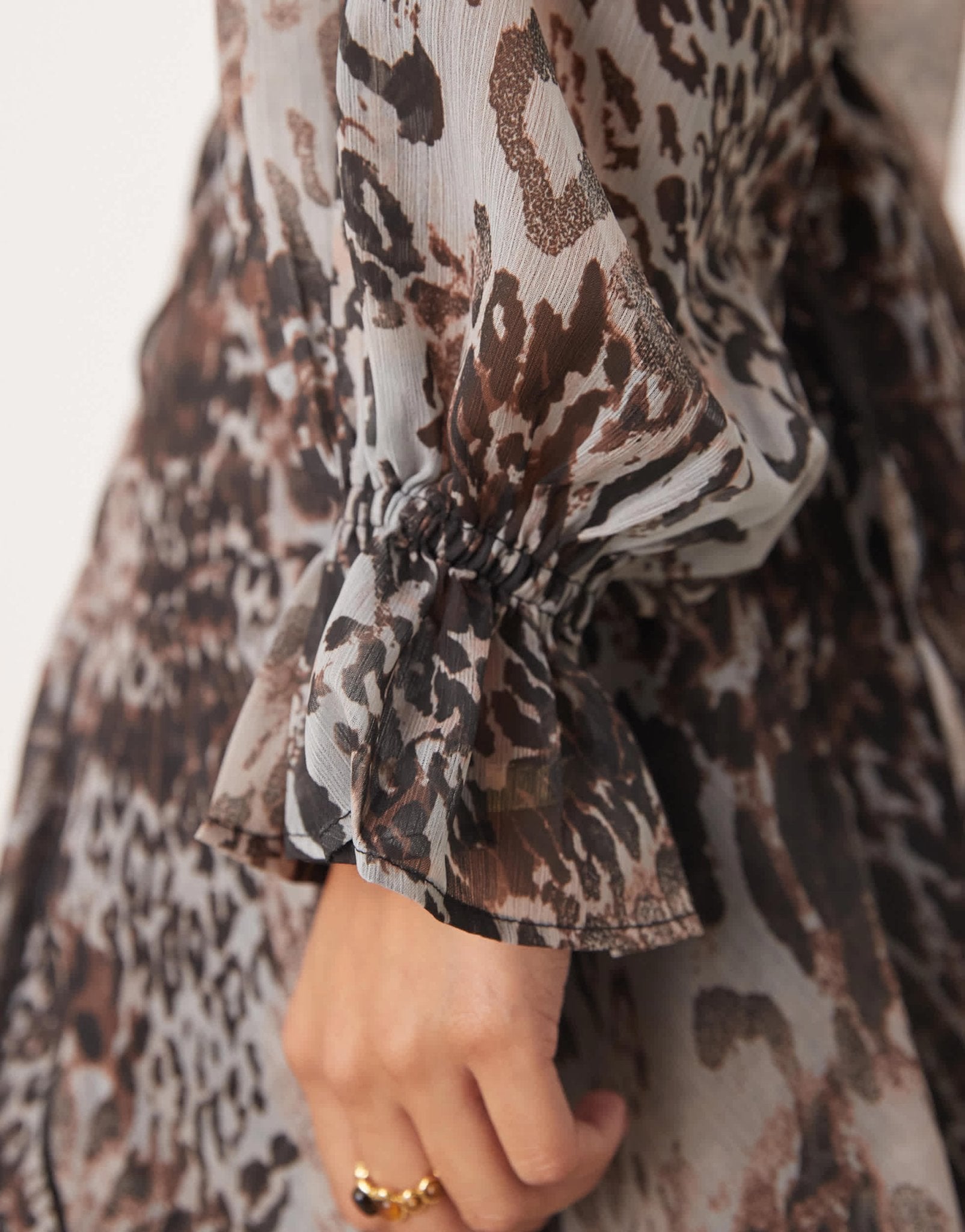 Miss Selfridge Petite ruffle hem maxi dress in animal print - ASOS Sample Sale