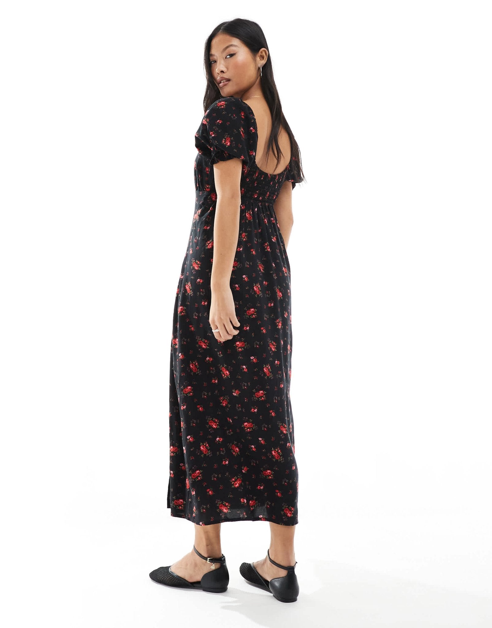 Miss Selfridge Petite spun tea midaxi dress in black rose print - ASOS Sample Sale