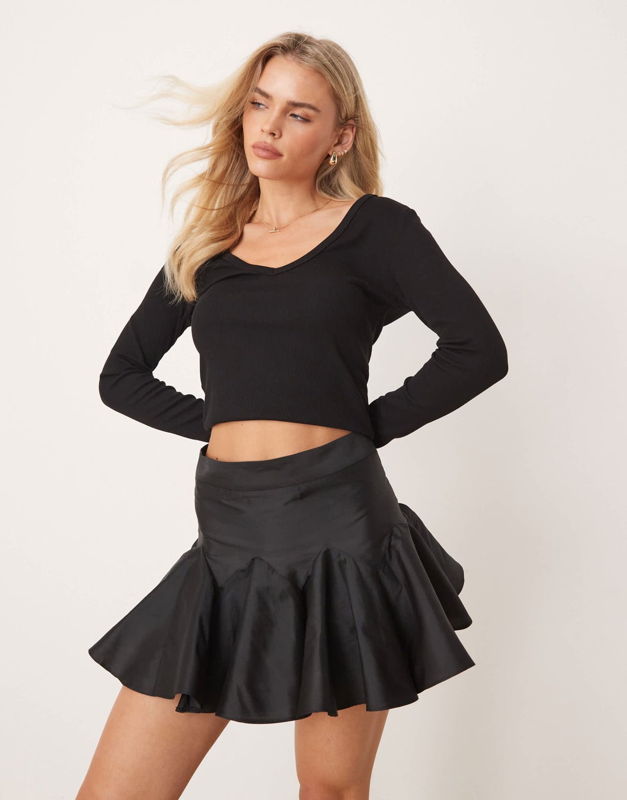Miss Selfridge Petite taffeta mini skirt in black - ASOS Sample Sale