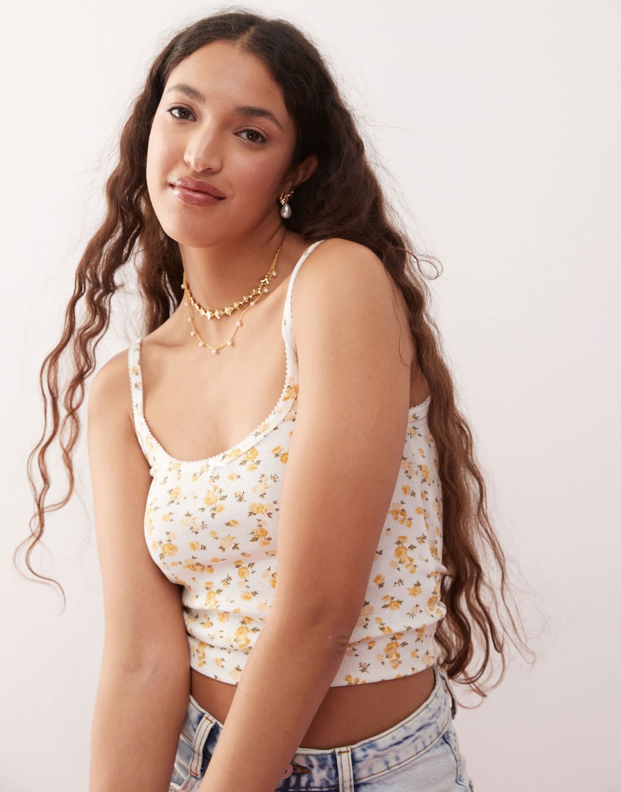 Miss Selfridge ribbed bow trim cami top in ditsy print - ASOS Sample Sale