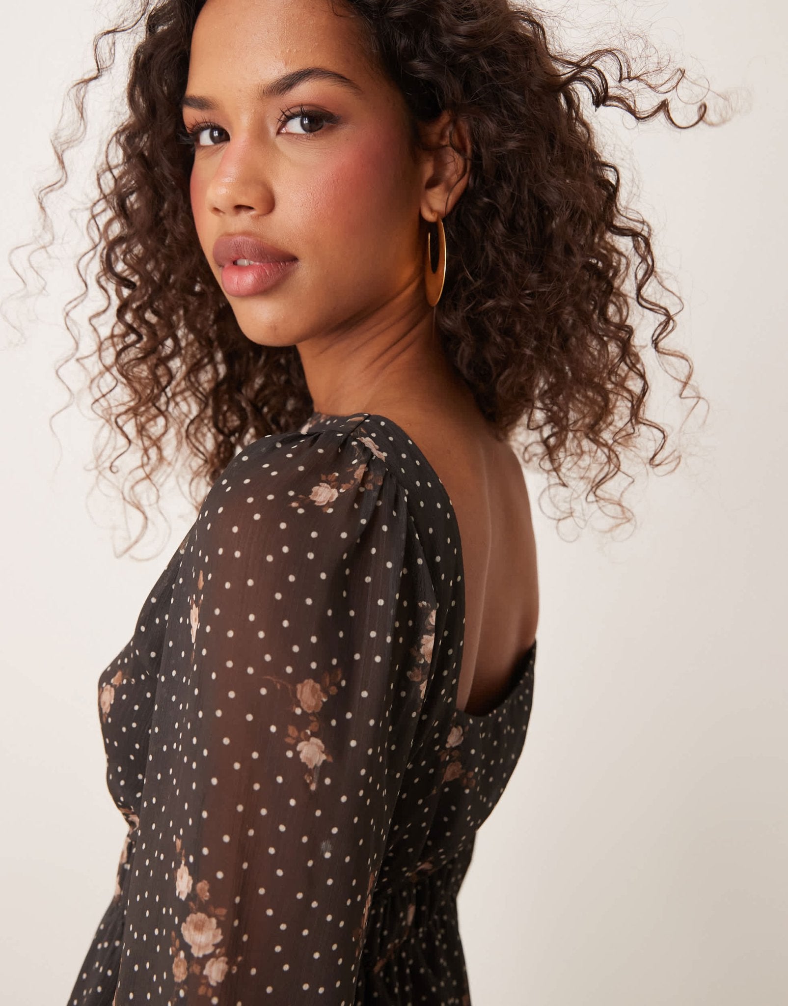 Miss Selfridge square neck tiered mini tea dress in ditsy print - ASOS Sample Sale