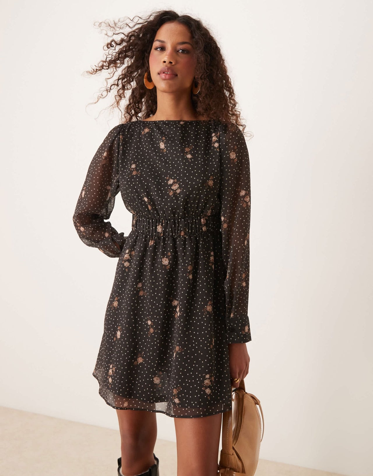 Miss Selfridge square neck tiered mini tea dress in ditsy print - ASOS Sample Sale