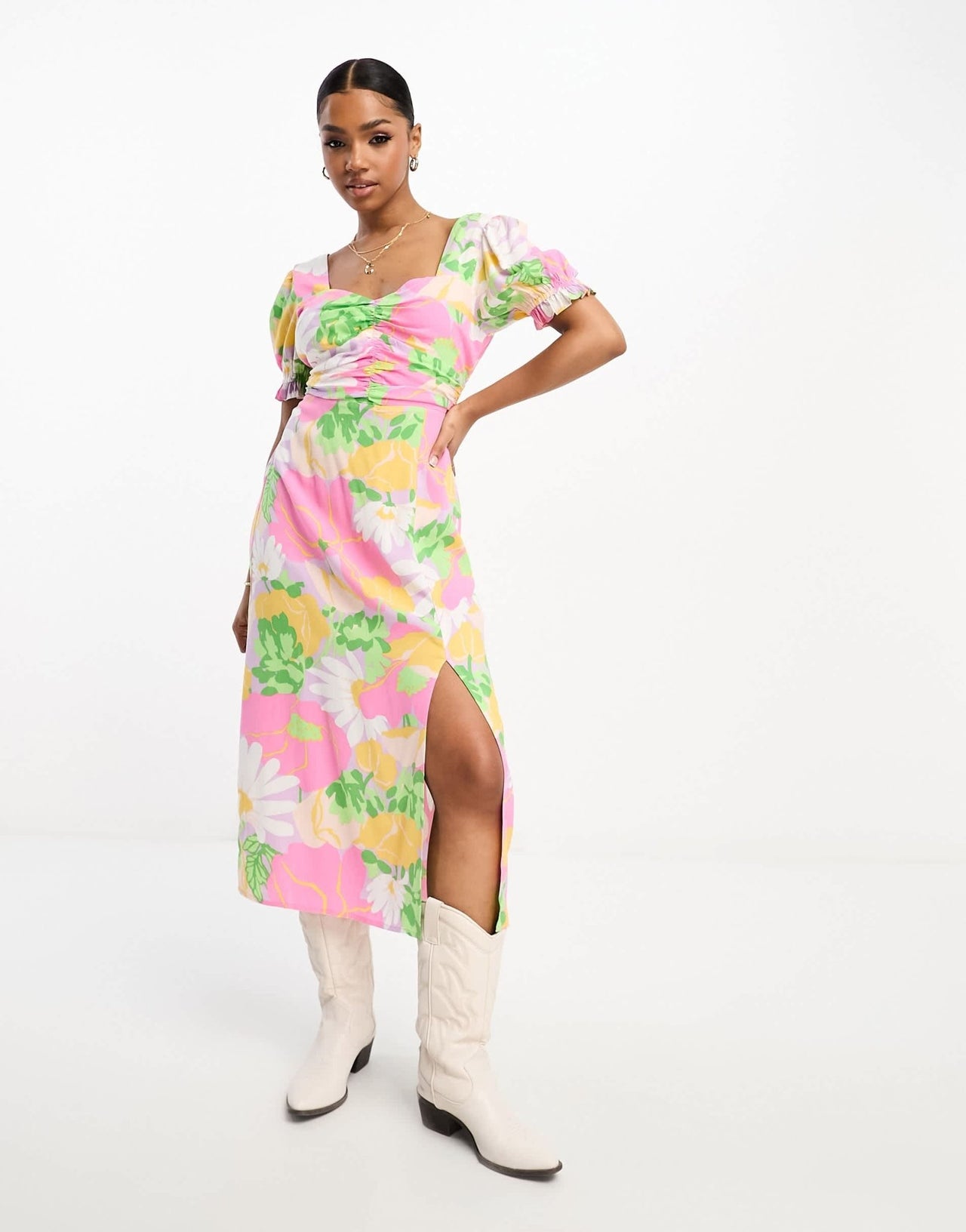 Miss Selfridge sweetheart ruched midi dress in retro floral - ASOS Sample Sale