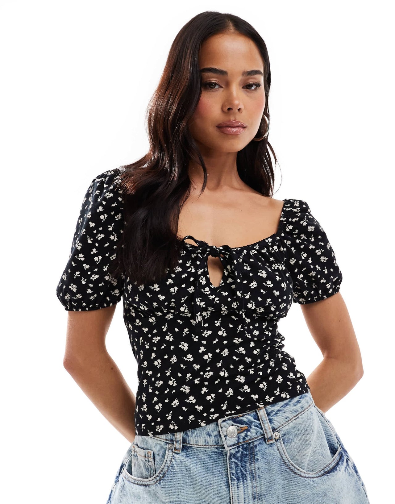 Miss Selfridge tie front milkmaid top in ditsy print - ASOS Sample Sale