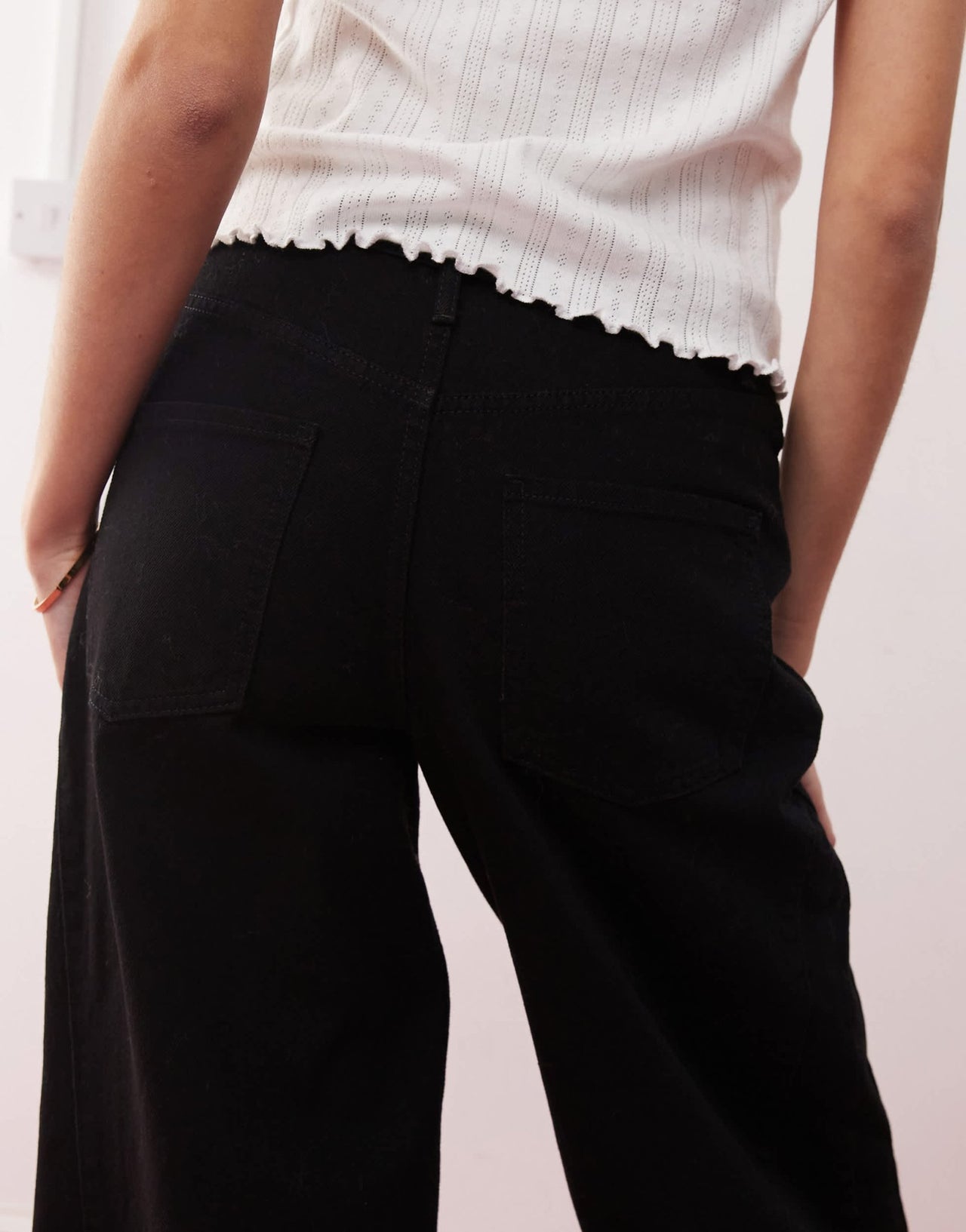 Miss Selfridge wide leg jean in clean black - ASOS Sample Sale