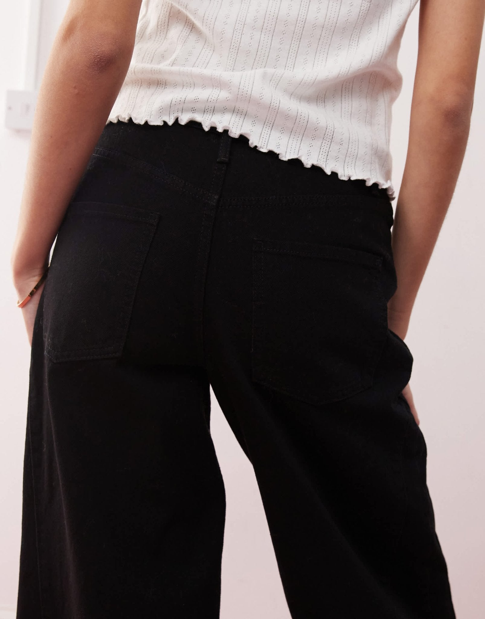 Miss Selfridge wide leg jean in clean black - ASOS Sample Sale