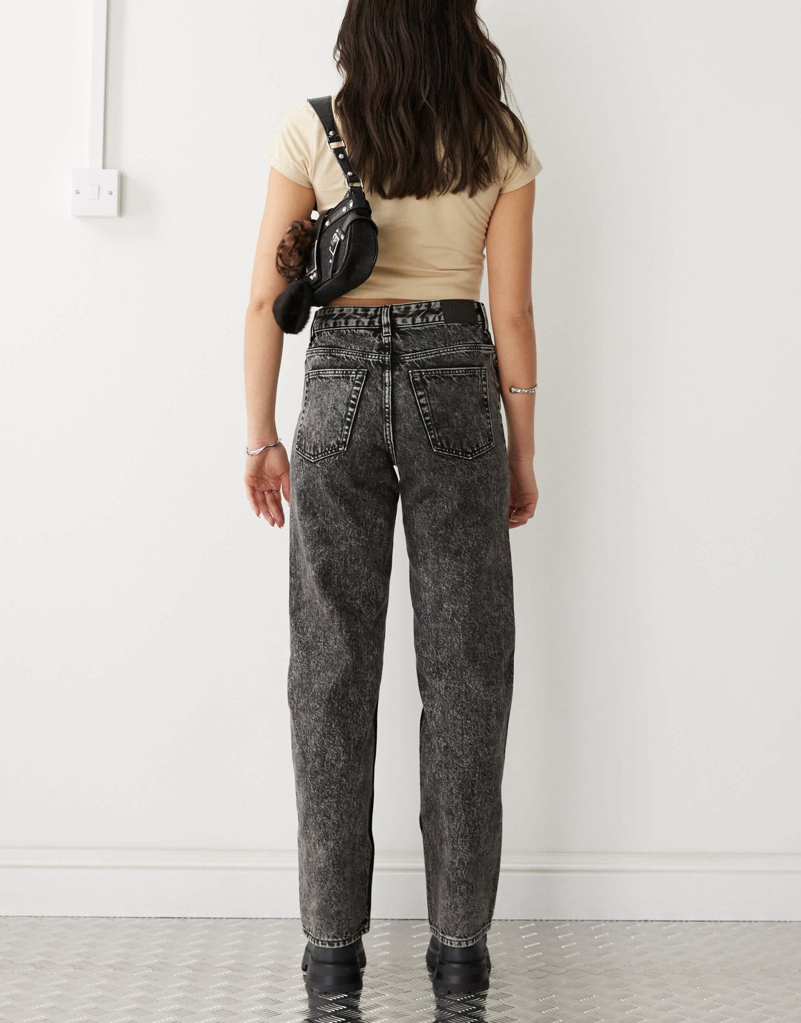 Monki Aimo mid waist straight leg jeans in acid black - ASOS Sample Sale